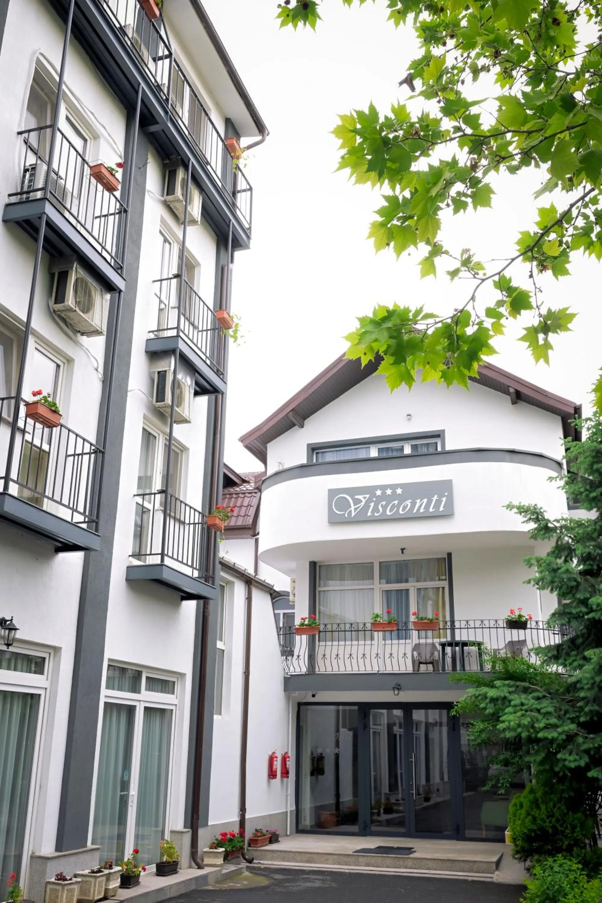 Property building in Visconti Militari