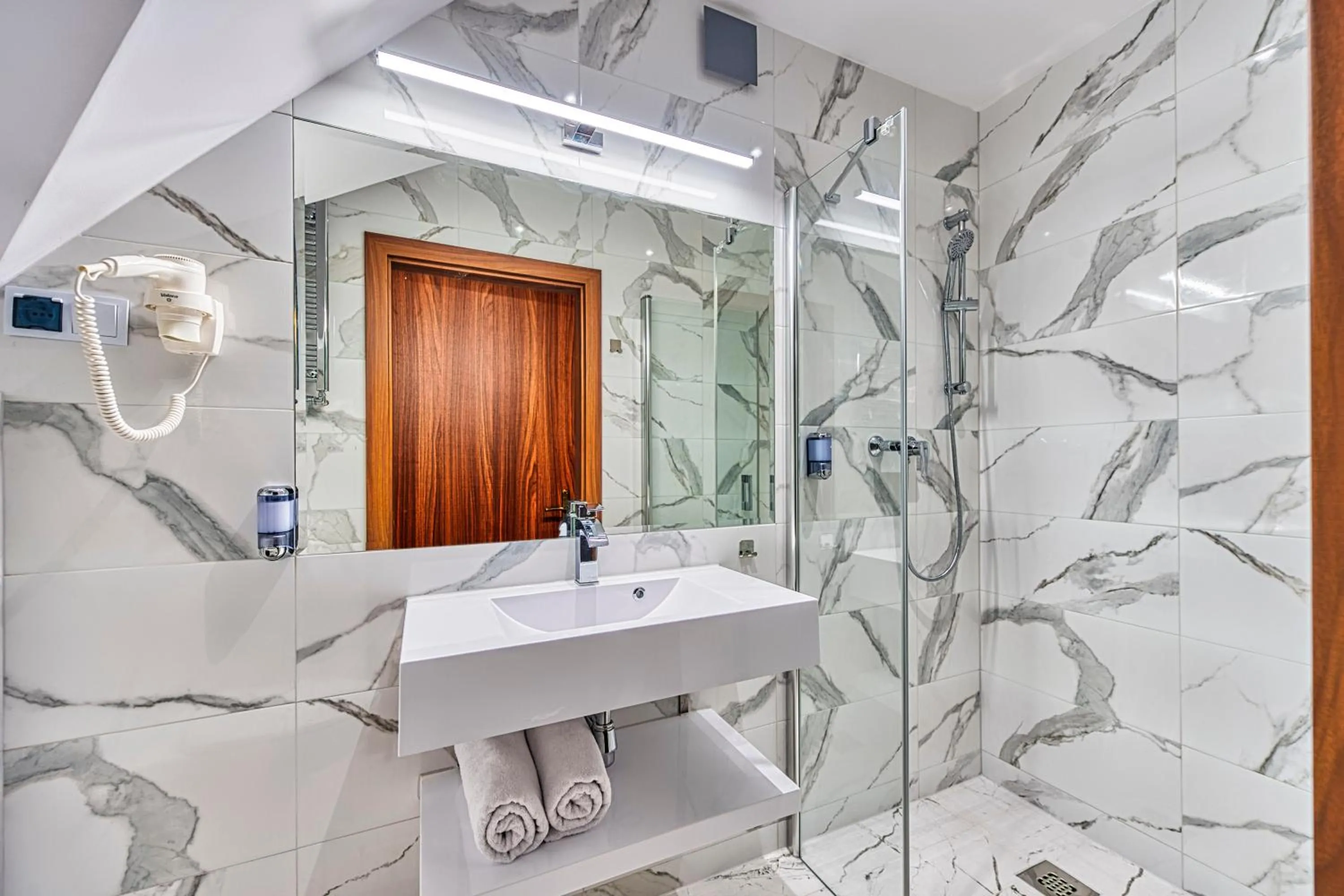 Shower in Park Hotel Kur & Spa