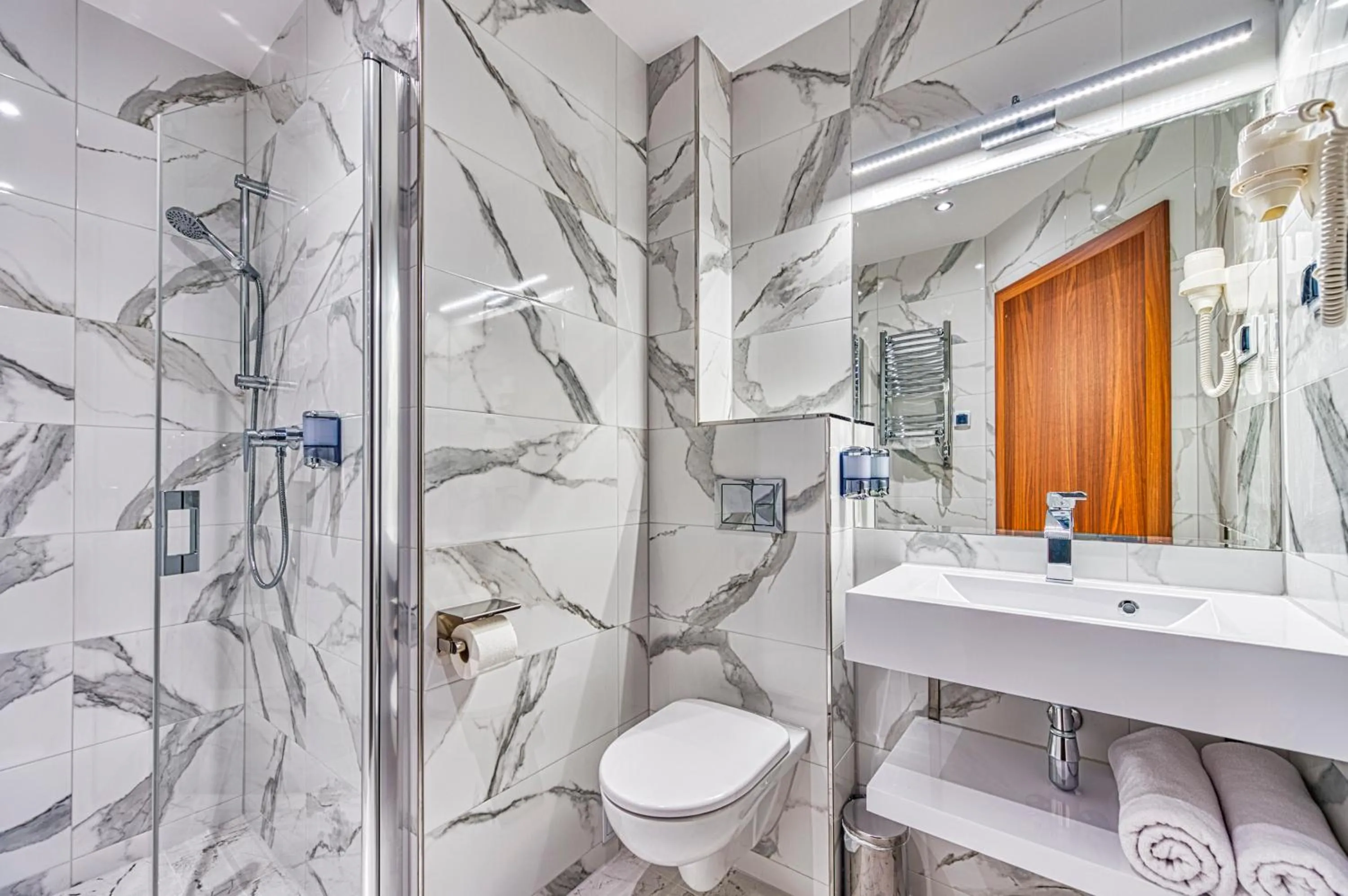 Shower in Park Hotel Kur & Spa