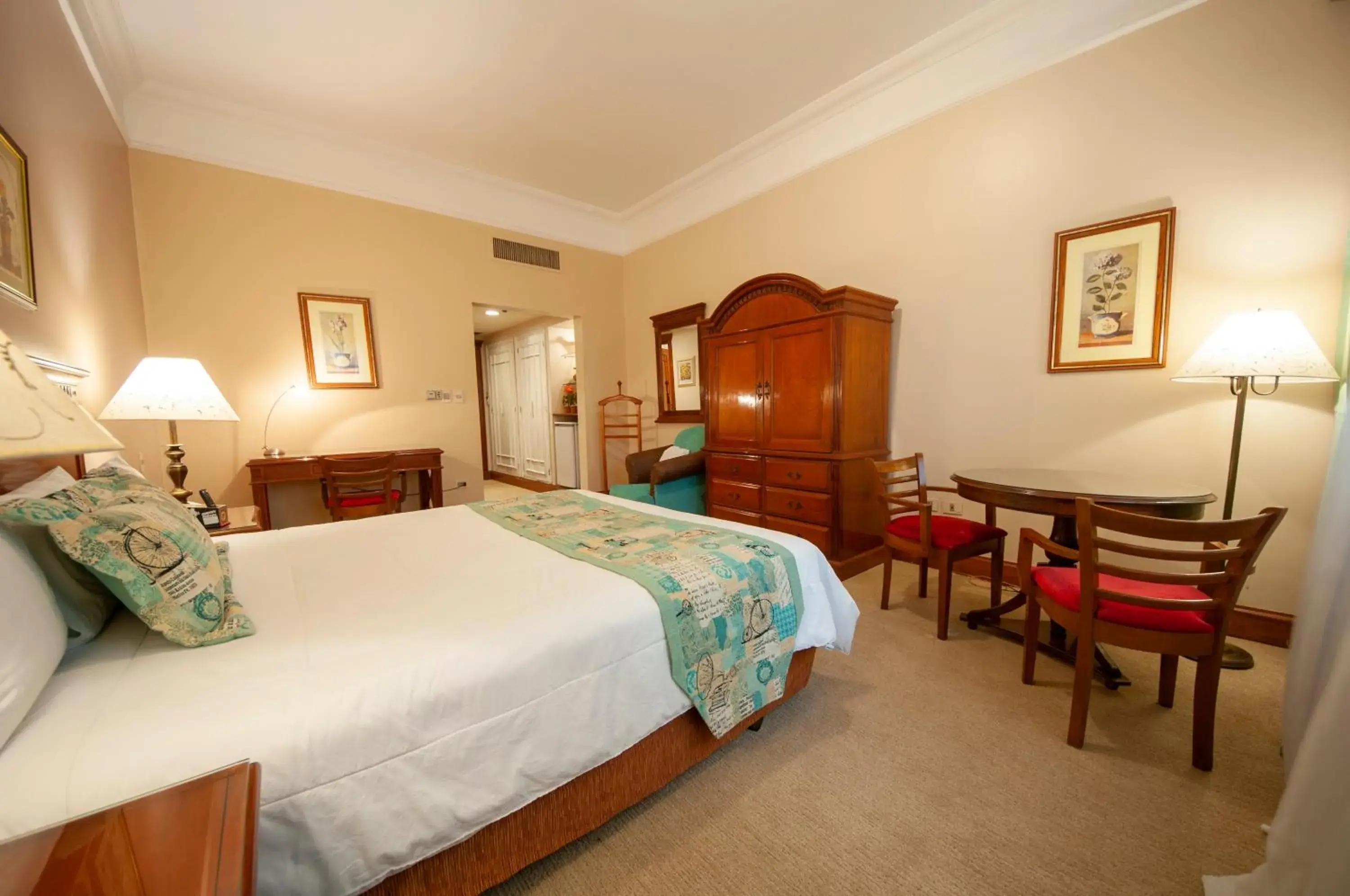 Standard King Room in Granados Park Hotel Standard King Room in Granados Park Hotel