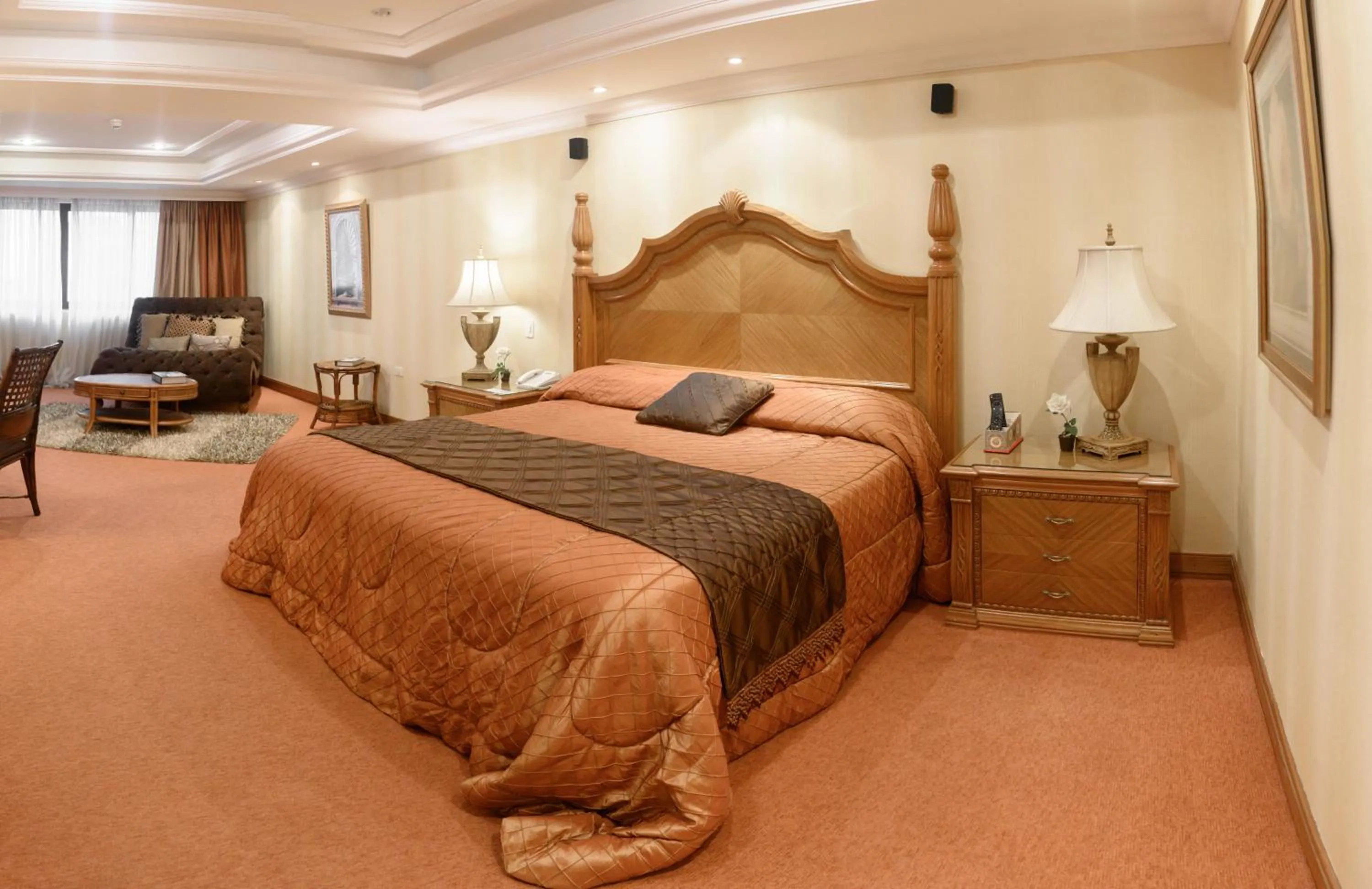 Bed in Granados Park Hotel