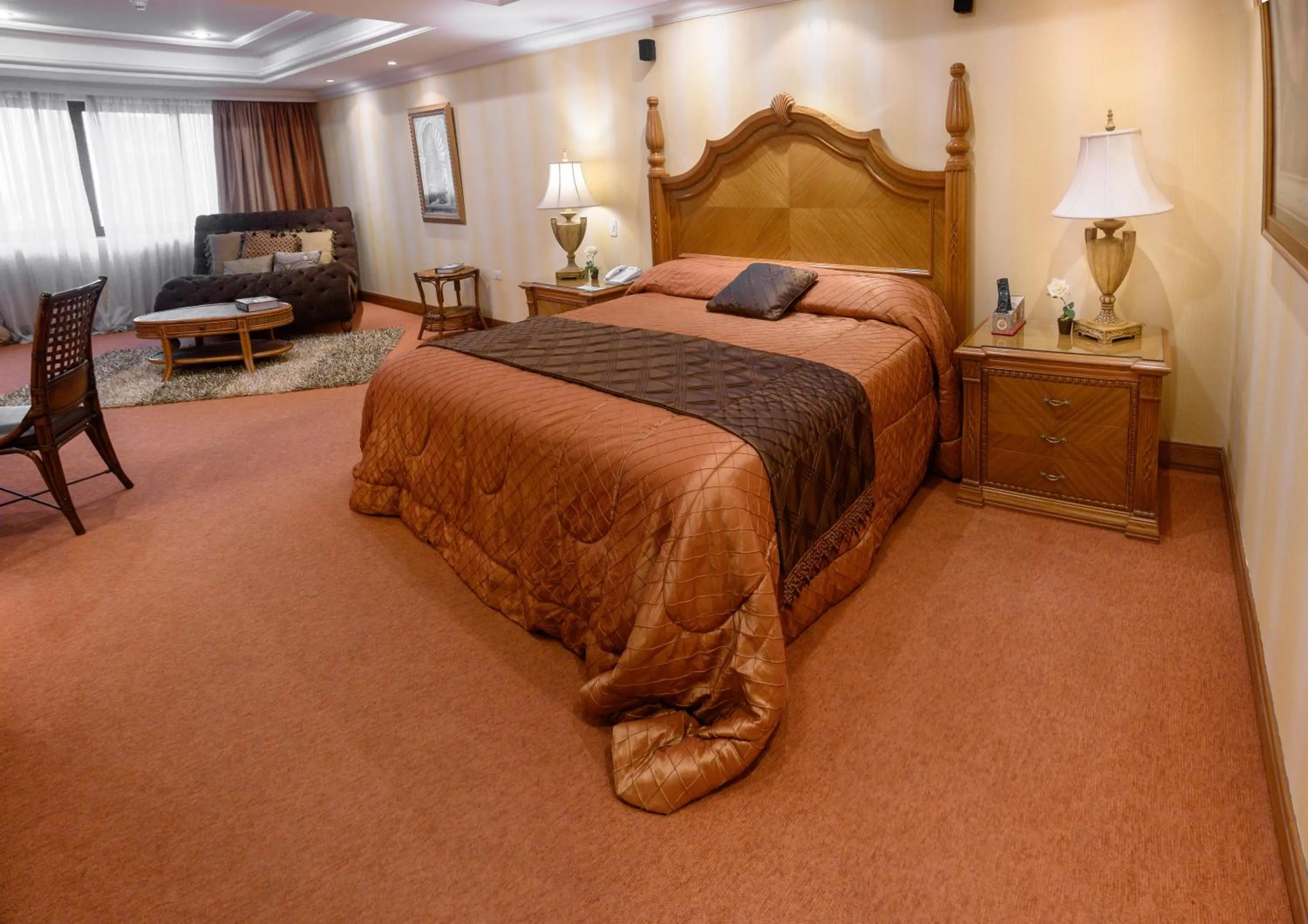 Bed in Granados Park Hotel