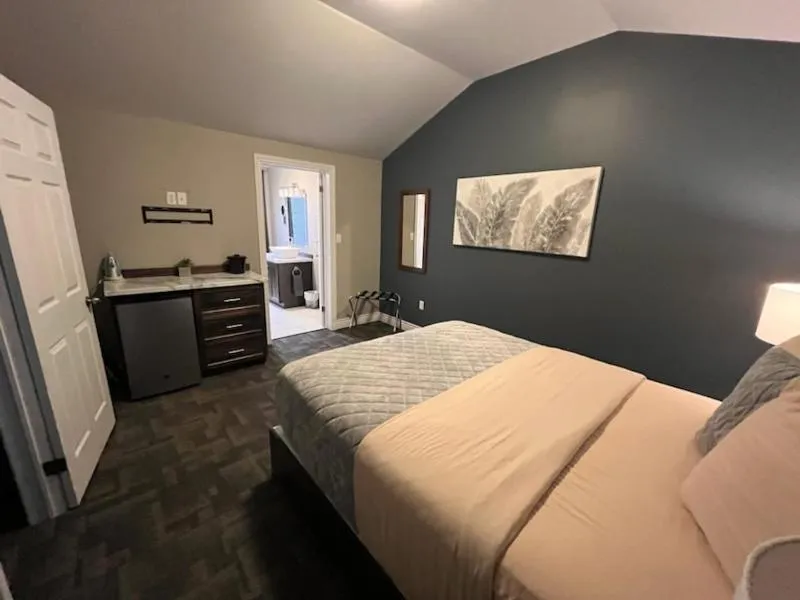 Newfound Inn & Suites