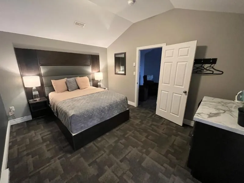 Newfound Inn & Suites