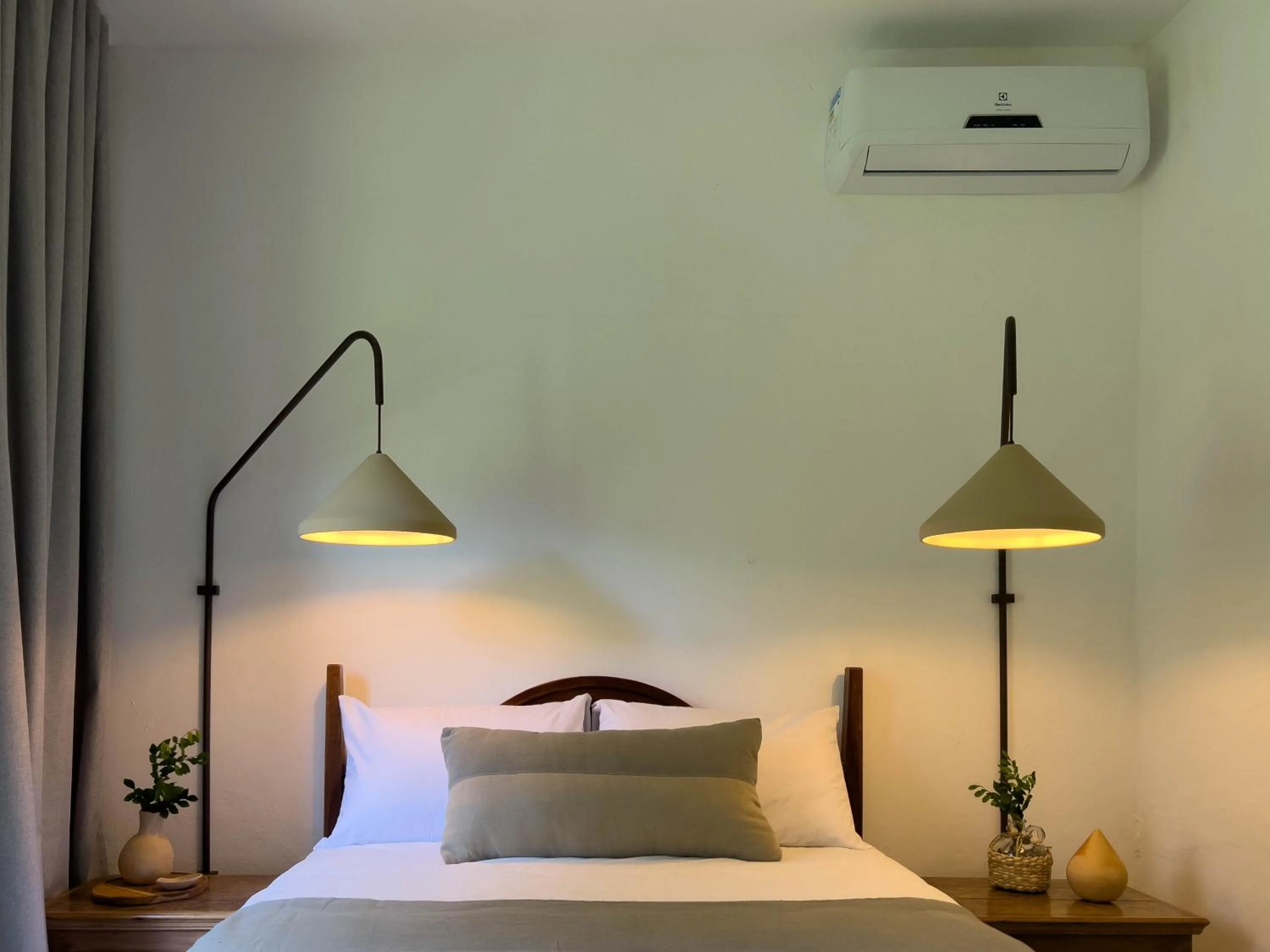 Photo of the whole room, Bed in Pousada Vagalume