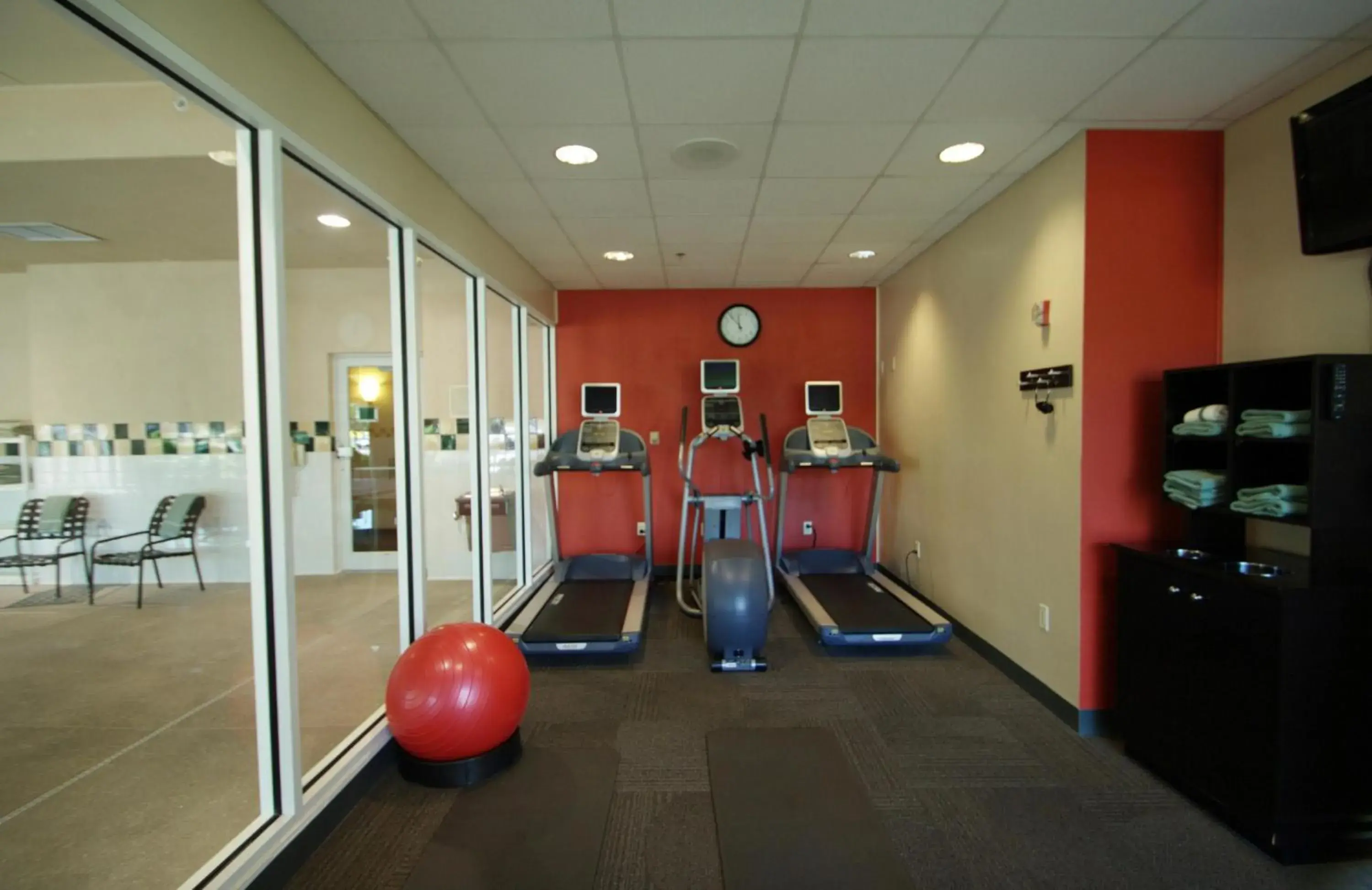 Fitness centre/facilities, Fitness Center/Facilities in Hilton Garden Inn Green Bay