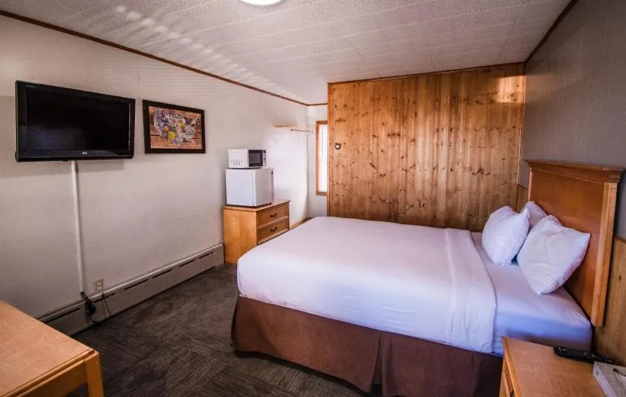 The Superior Motel