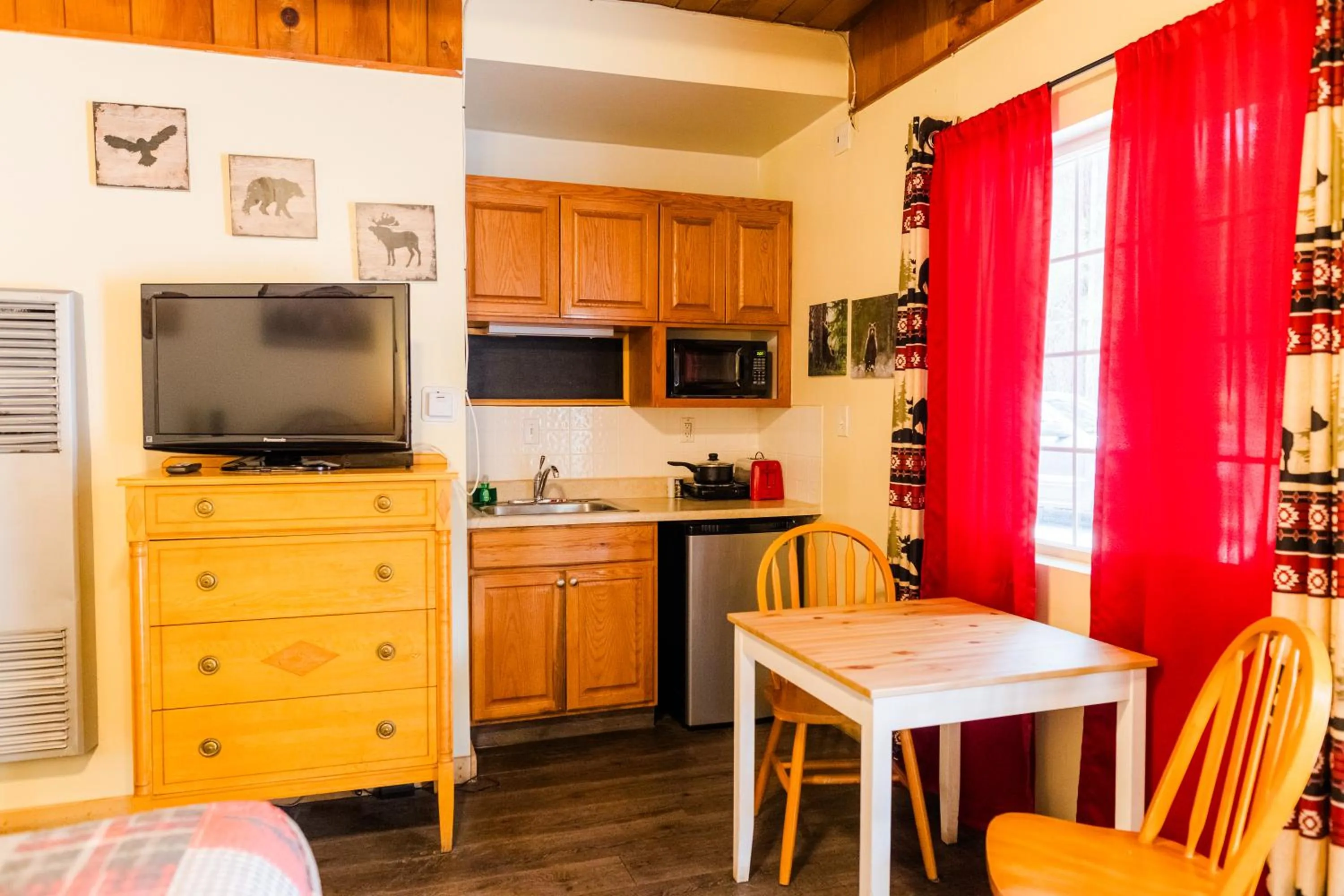 TV and multimedia in The Washoe Lodge