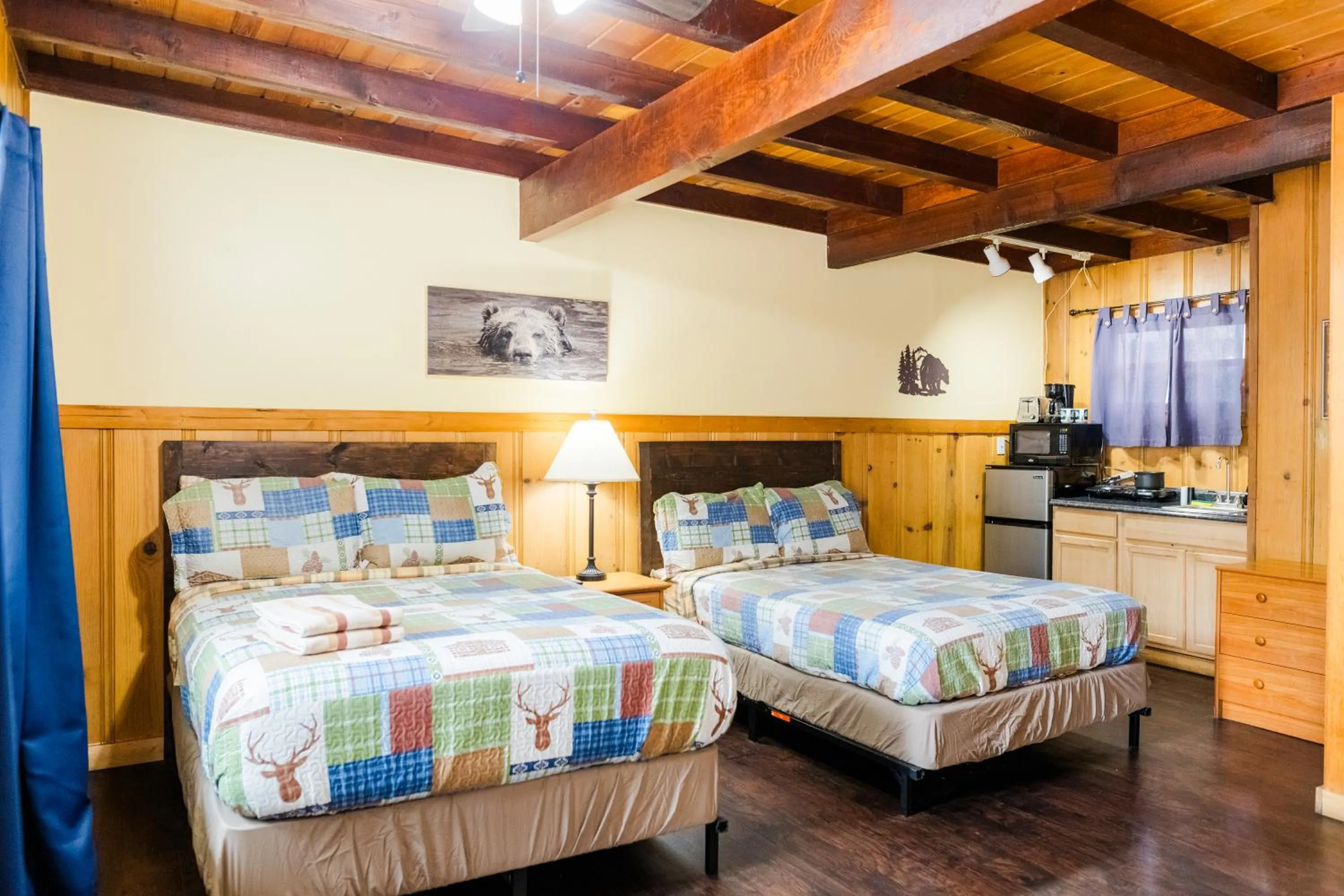 Bed in The Washoe Lodge