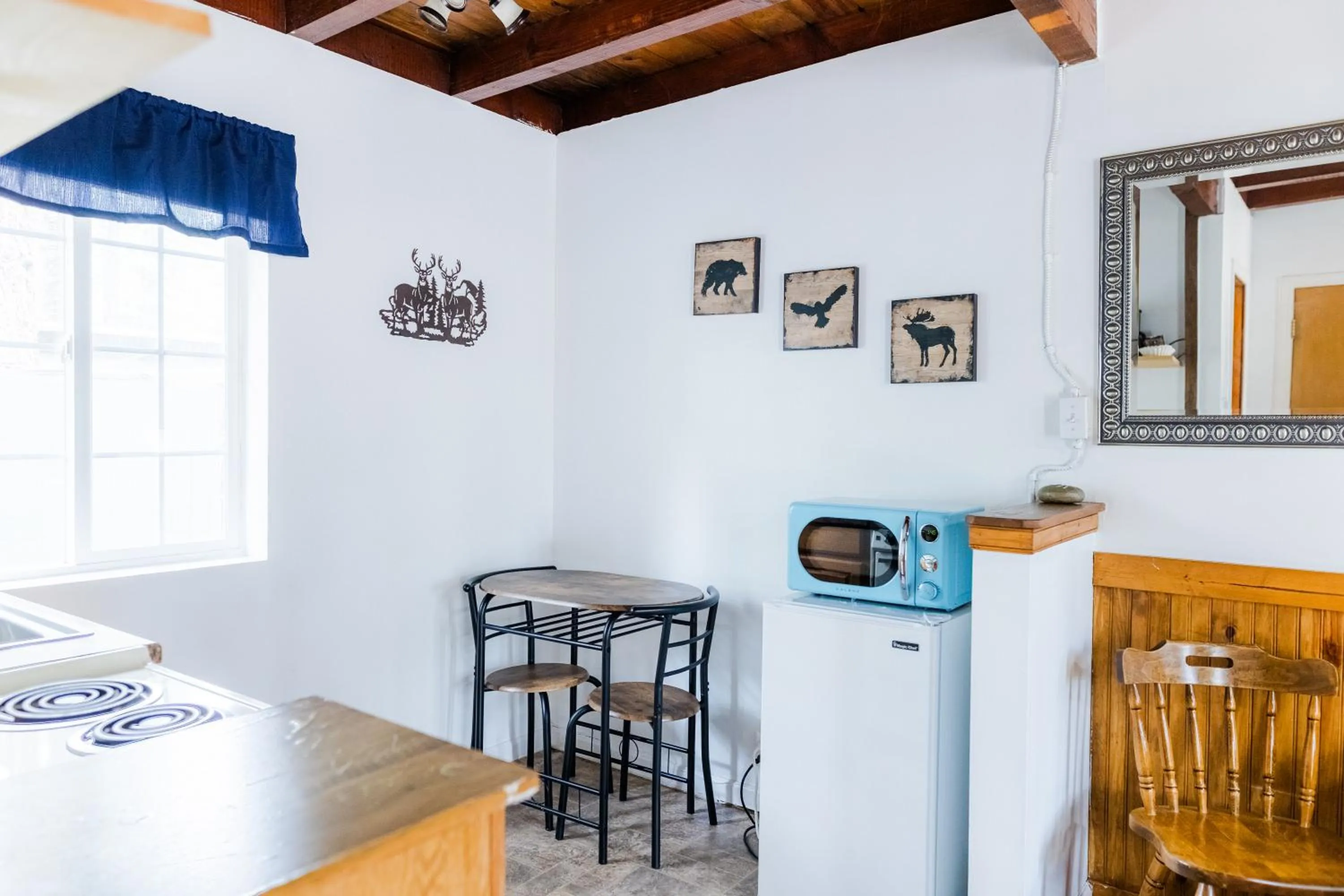 Kitchen or kitchenette in The Washoe Lodge