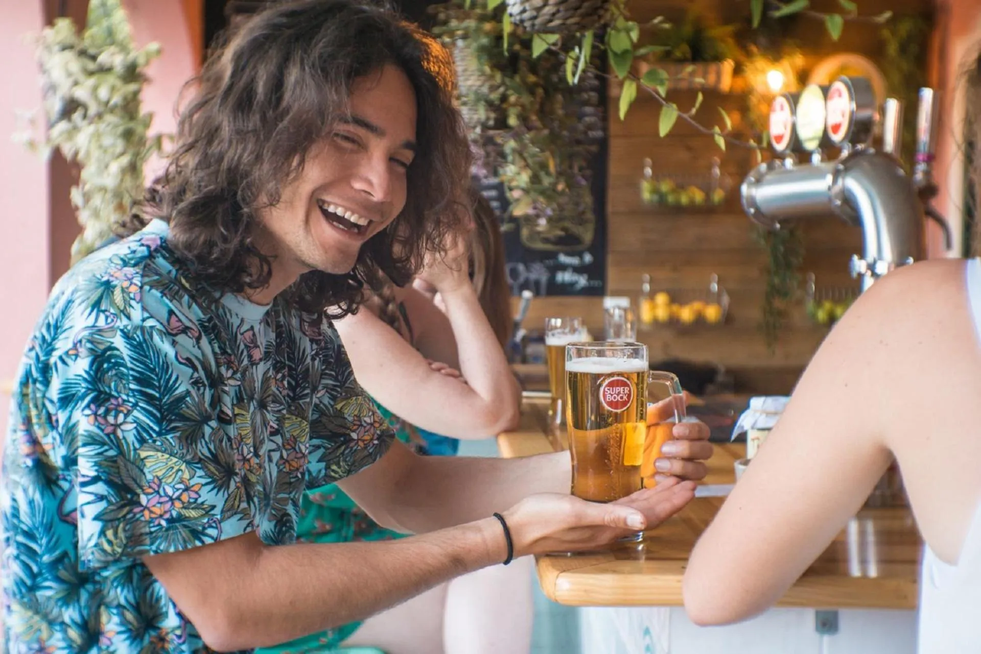 People in Nice Way Cascais Hostel & Surf Camp