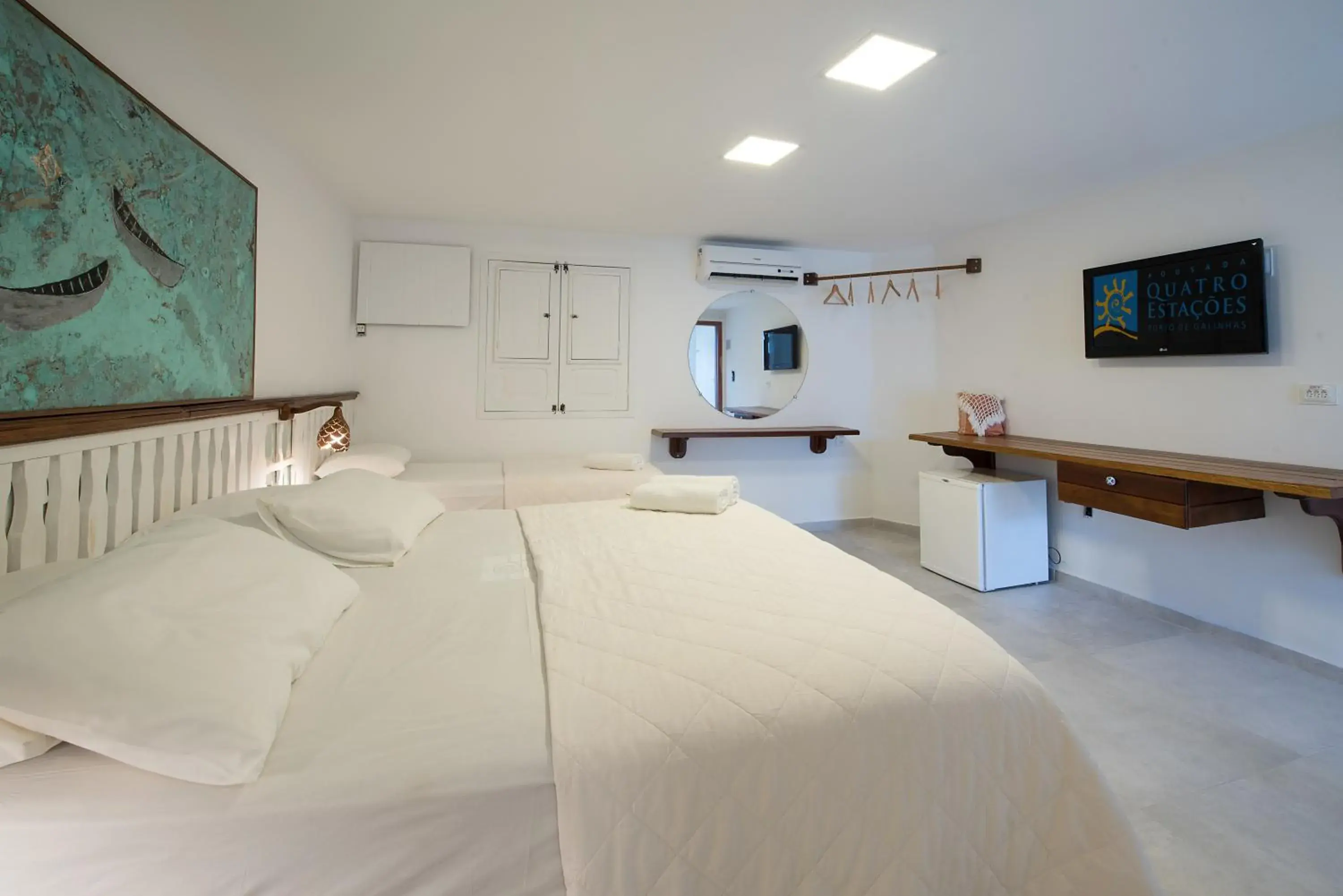 Triple Room with Balcony in Pousada Quatro Estações Triple Room with Balcony in Pousada Quatro Estações