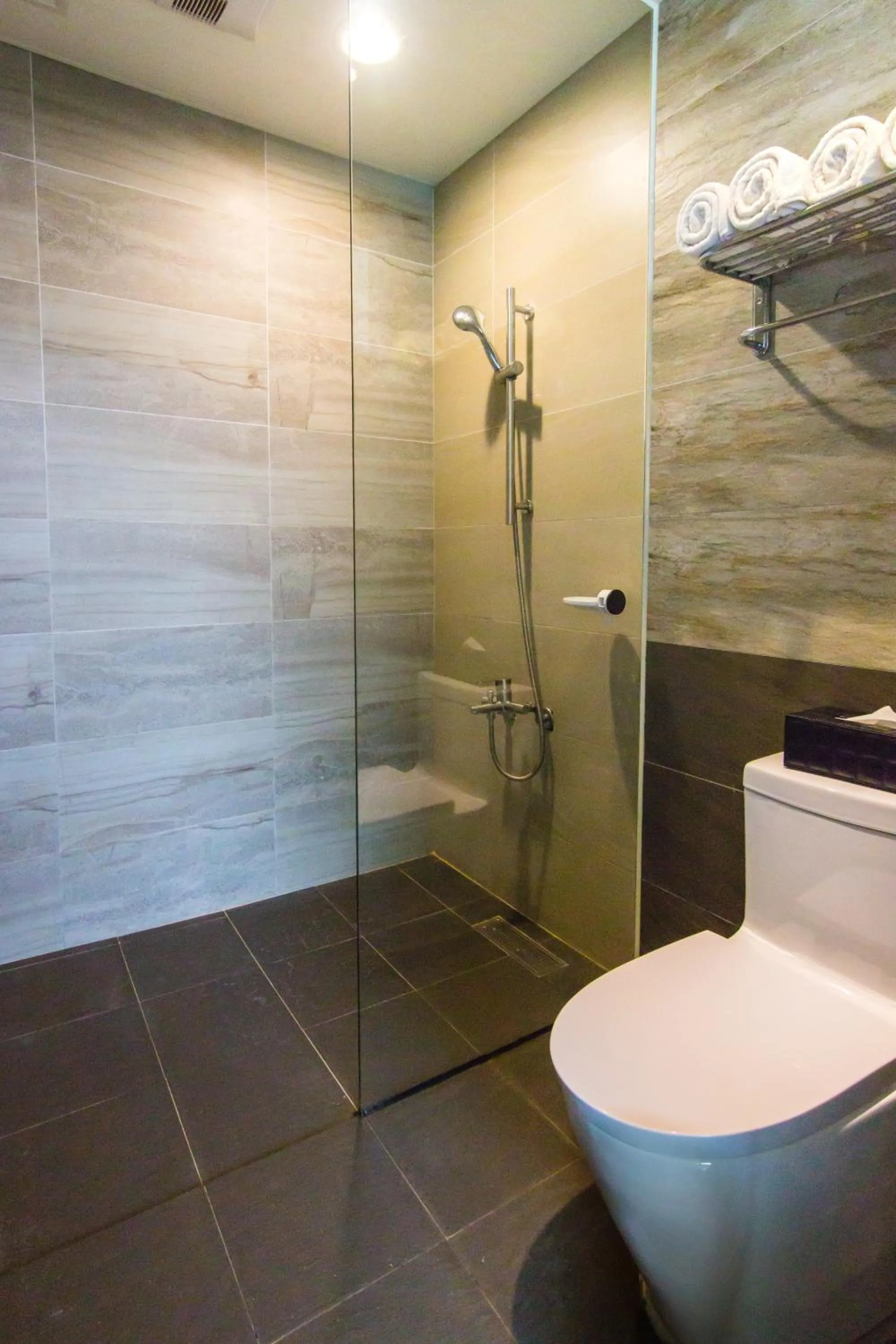 Bathroom in BoBo's Homestay