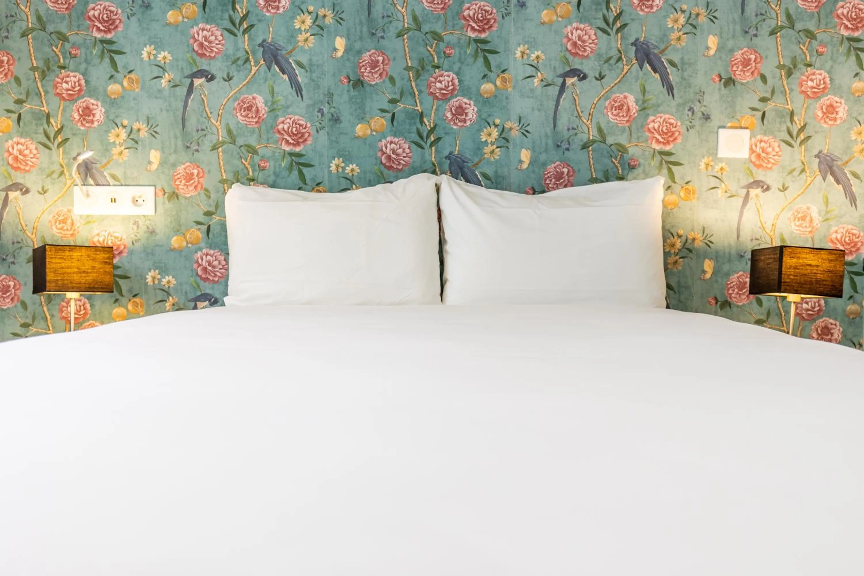 Bed in Vintage Paris Gare du Nord