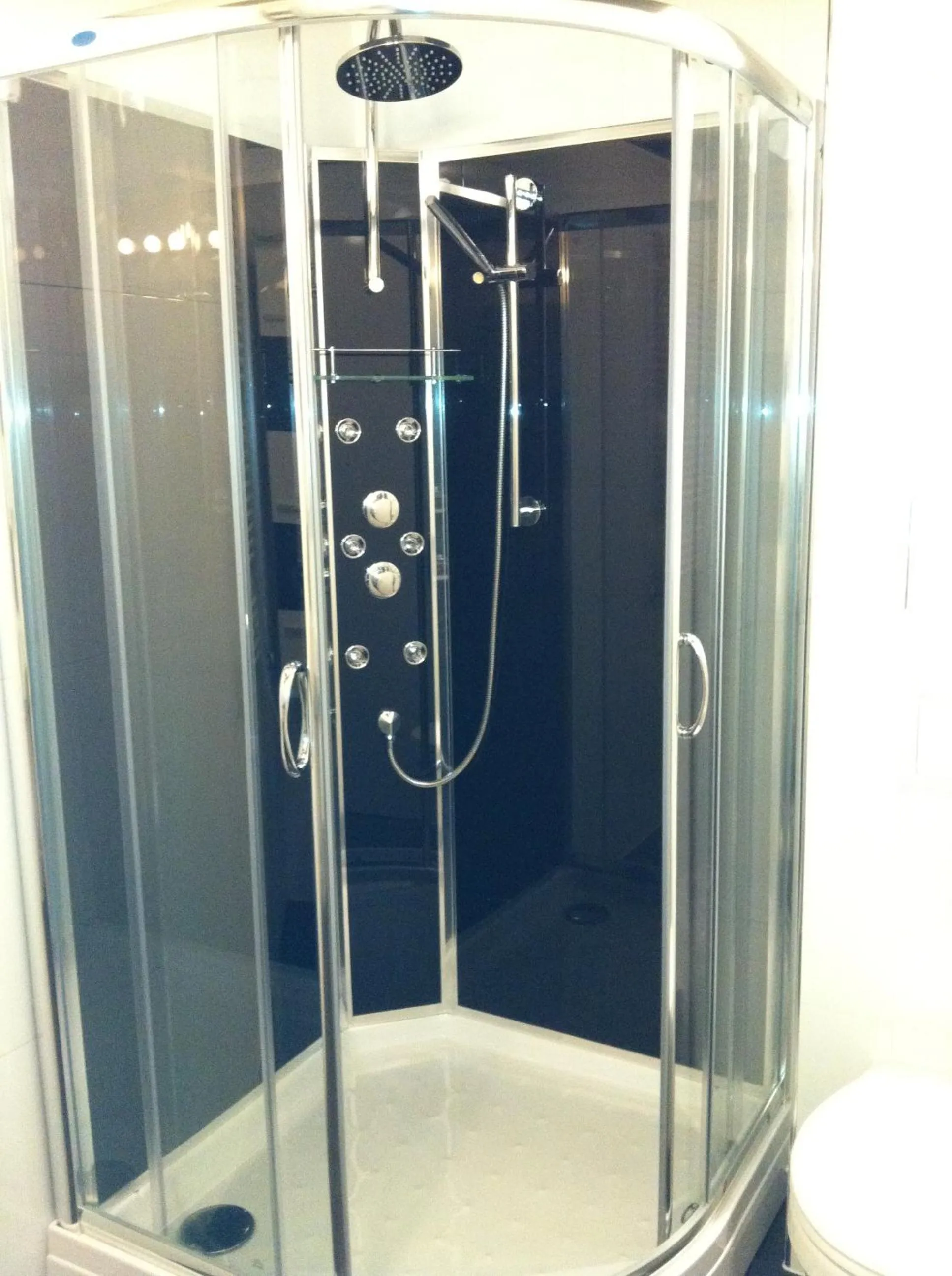 Bathroom in Alex Rooms