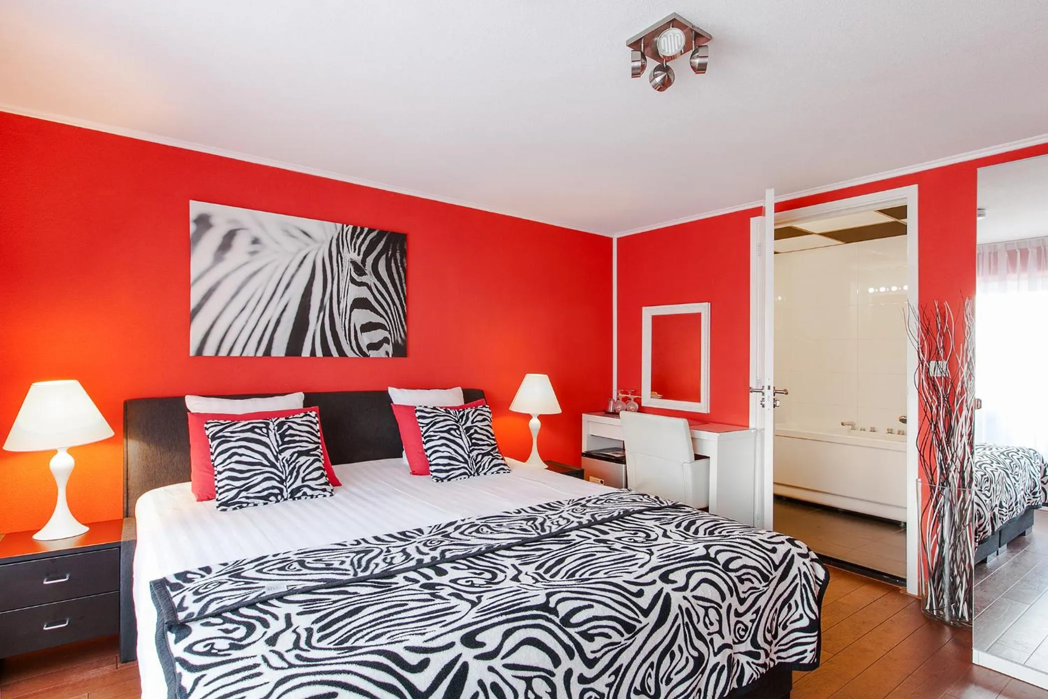 Photo of the whole room, Bed in Alex Rooms