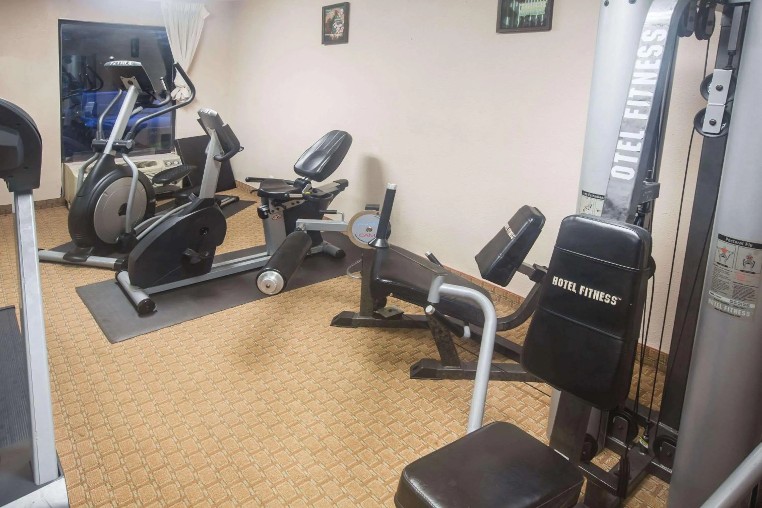 Fitness centre/facilities, Fitness Center/Facilities in Baymont by Wyndham Mobile/ I-65
