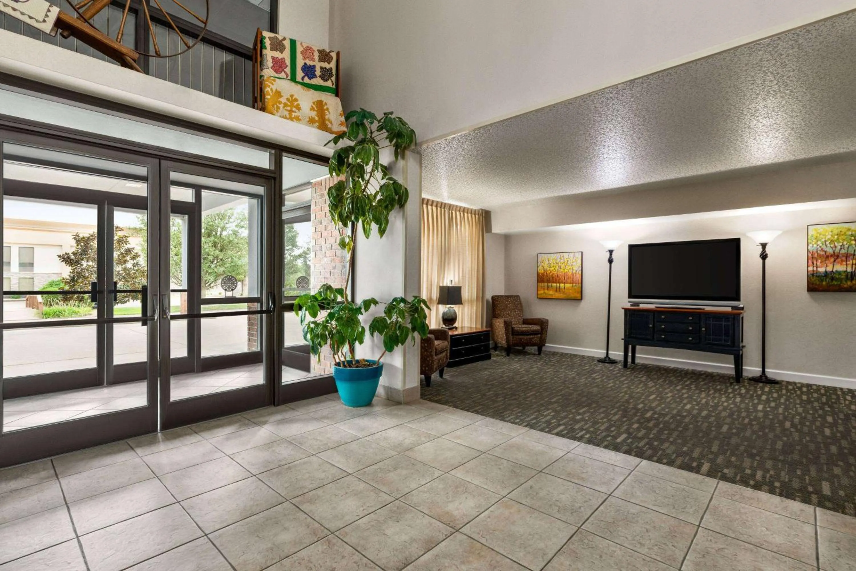 Lobby or reception in Days Inn by Wyndham Kuttawa/Eddyville