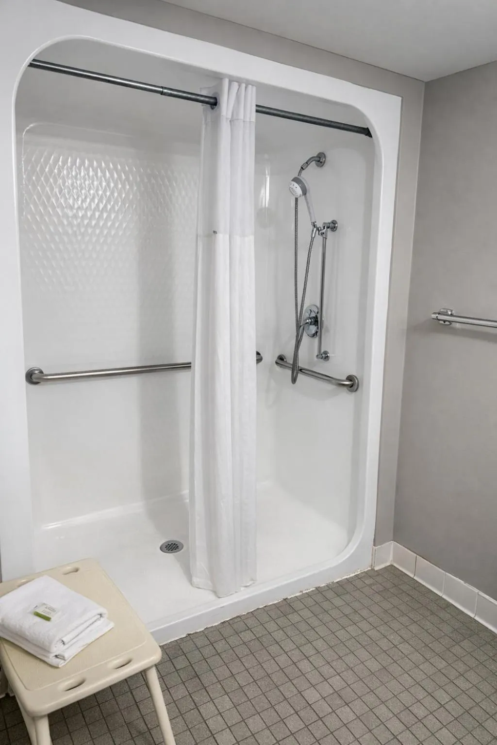 Guests in Hotel Barkley