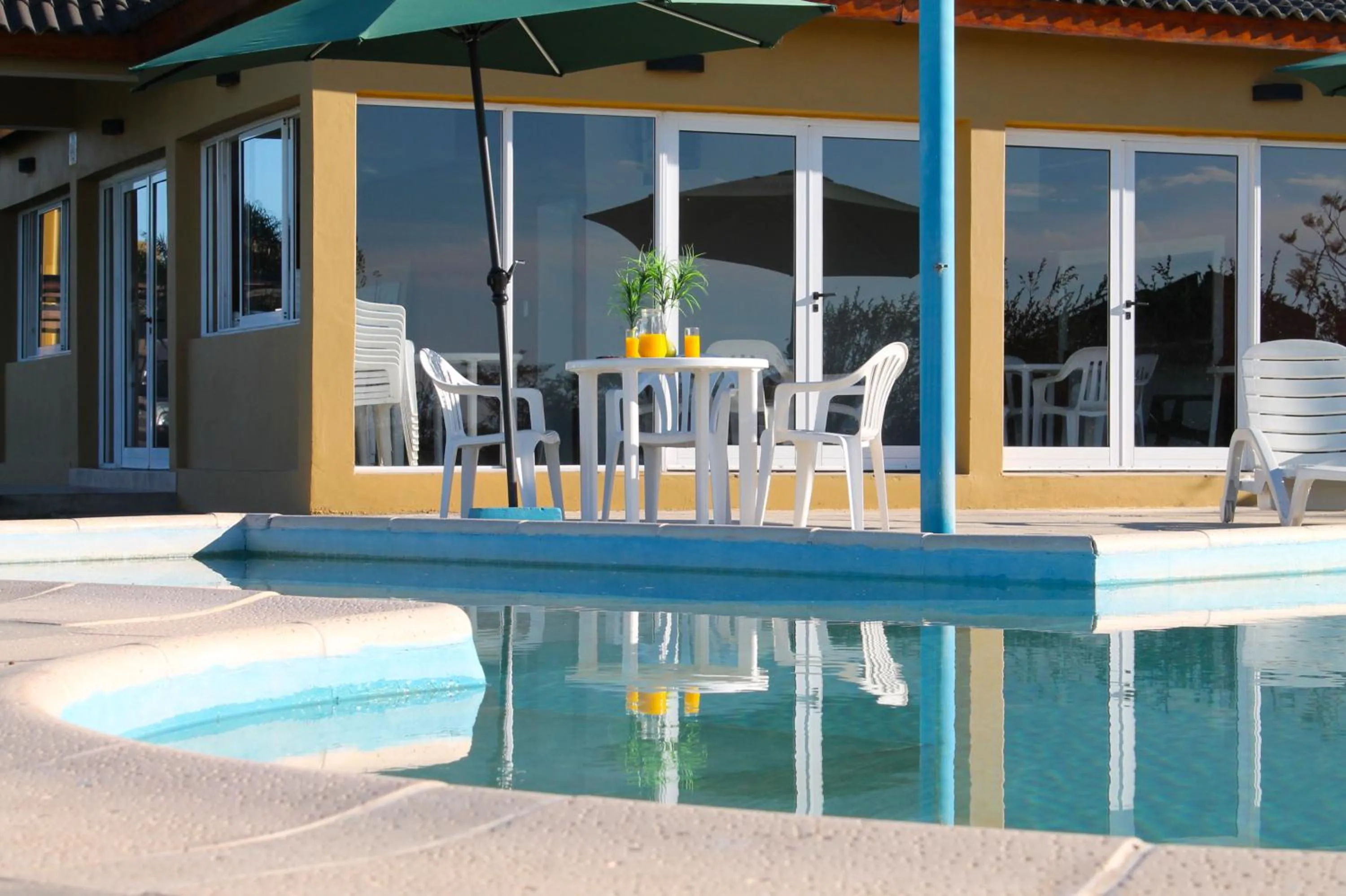 Swimming pool in Brisas del Lago Apart y Hotel