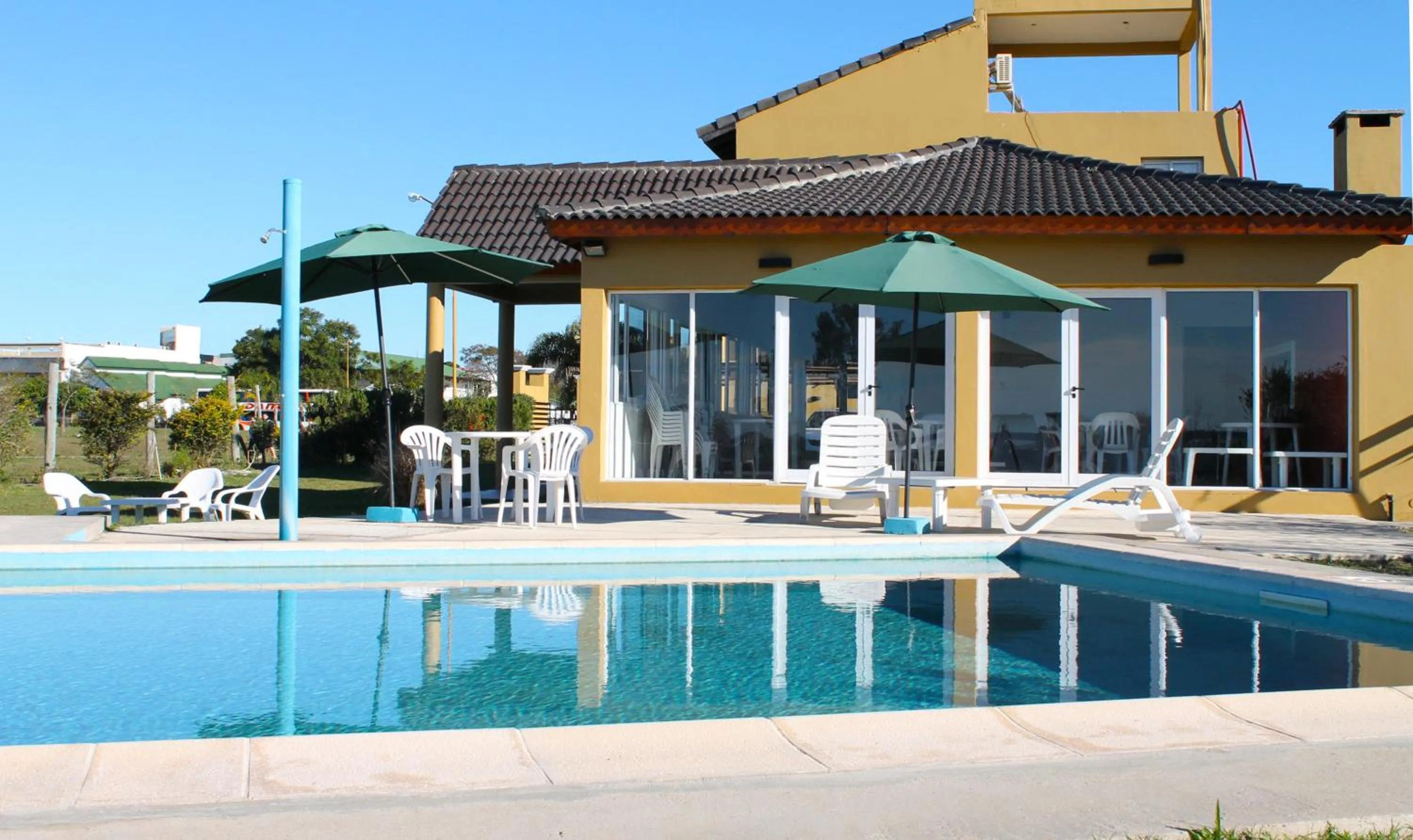 Swimming pool in Brisas del Lago Apart y Hotel