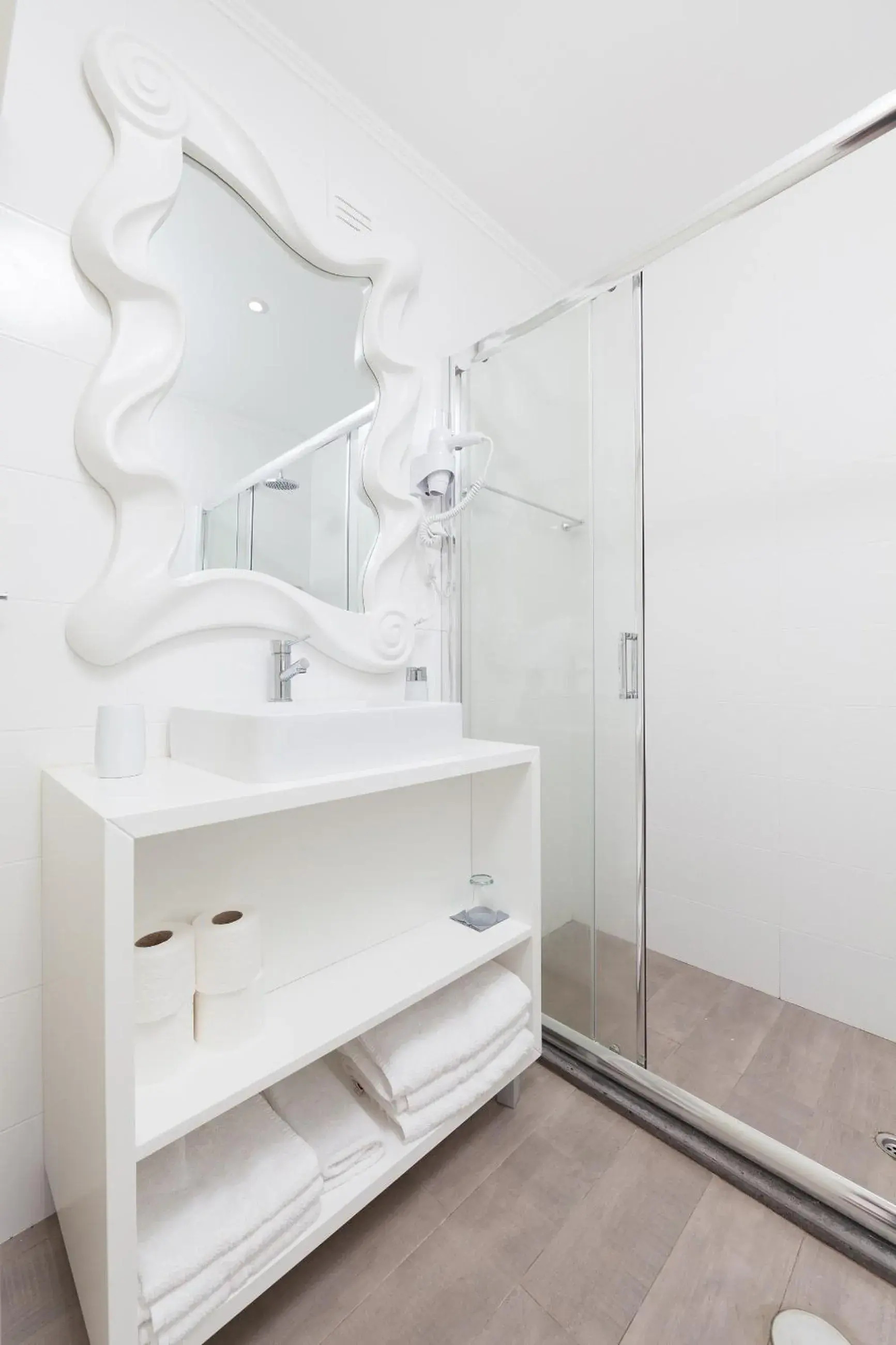 Triple Room with Private Bathroom in Pico Dreams Triple Room with Private Bathroom in Pico Dreams