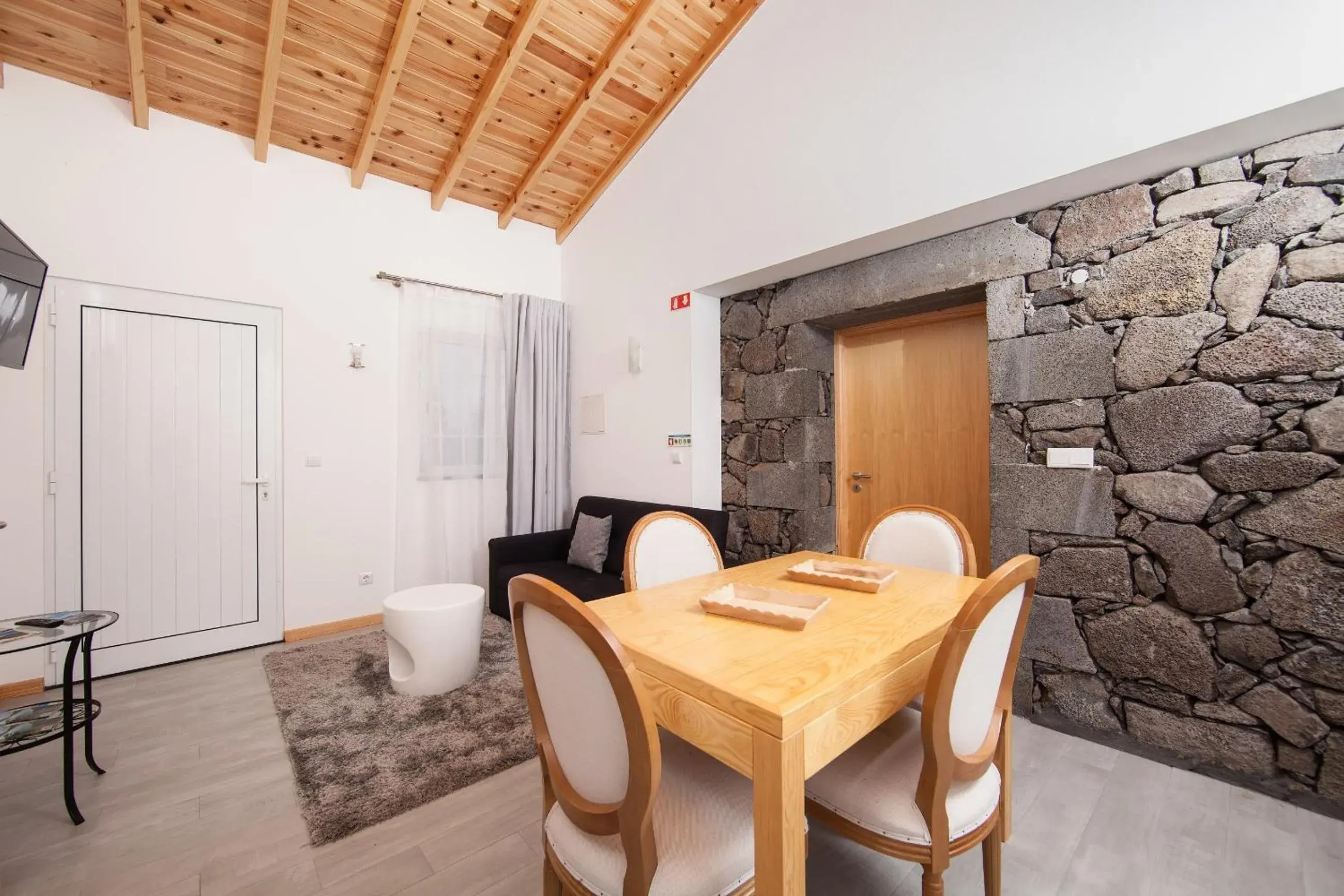 Three-Bedroom Villa in Pico Dreams Three-Bedroom Villa in Pico Dreams