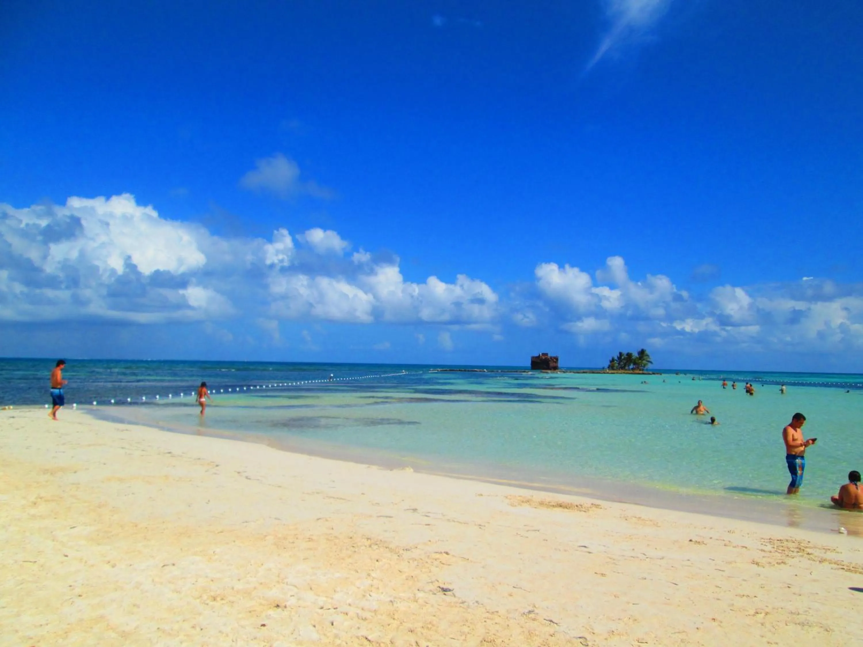 Day in Decameron Los Delfines - All Inclusive