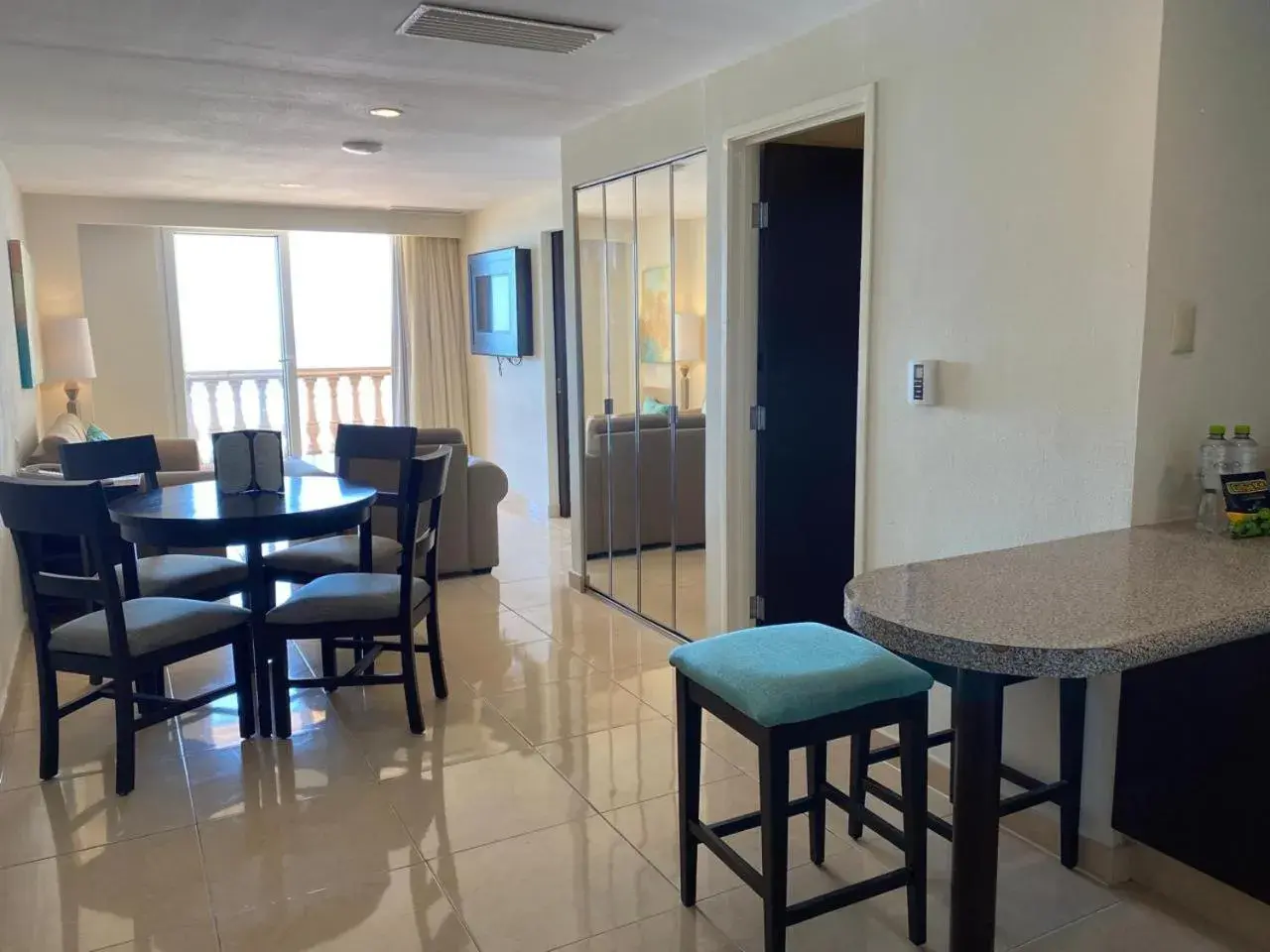 Queen Suite with Sea View in Astur Hotel & Residence Queen Suite with Sea View in Astur Hotel & Residence