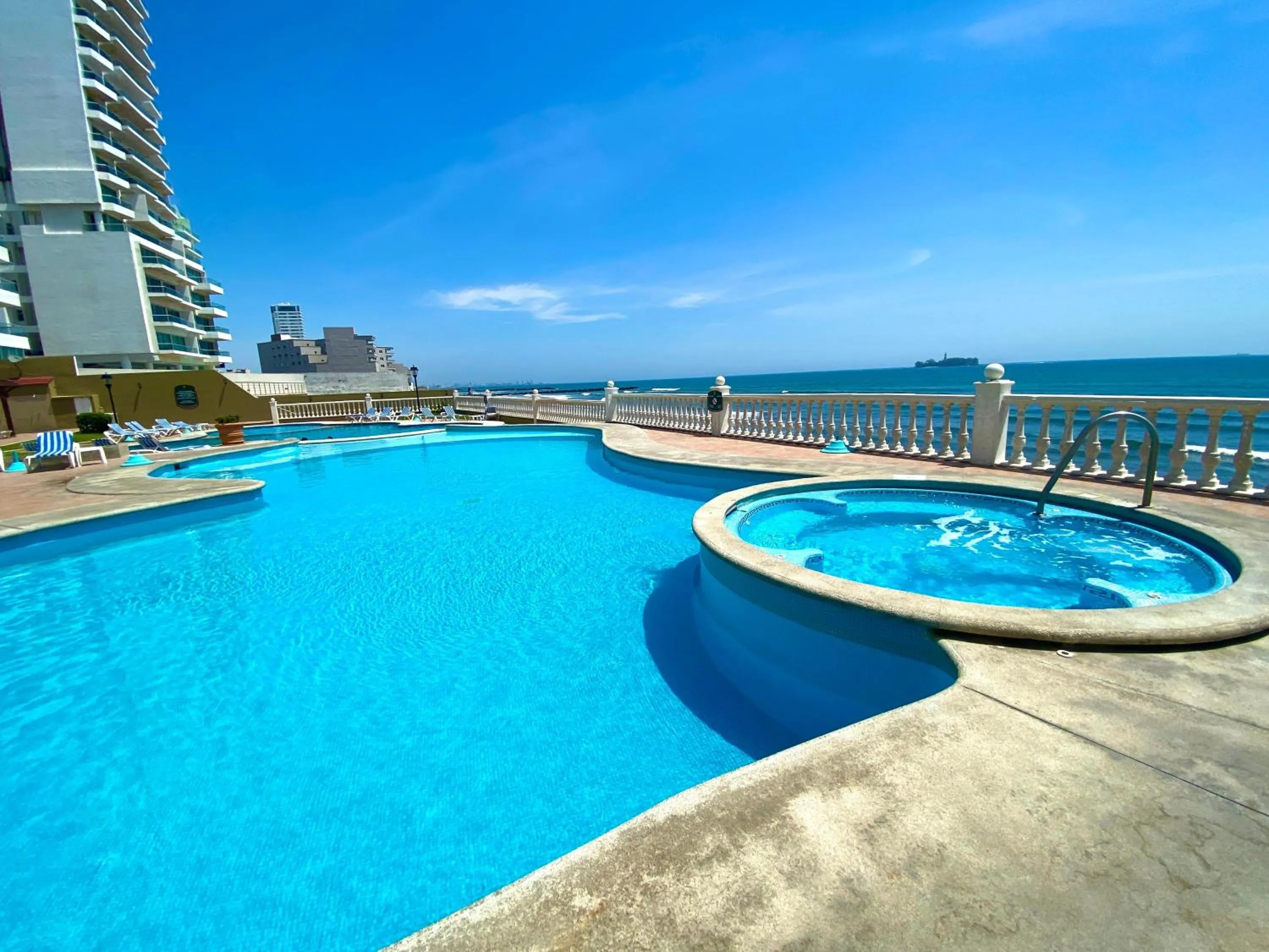 Swimming pool in Astur Hotel & Residence