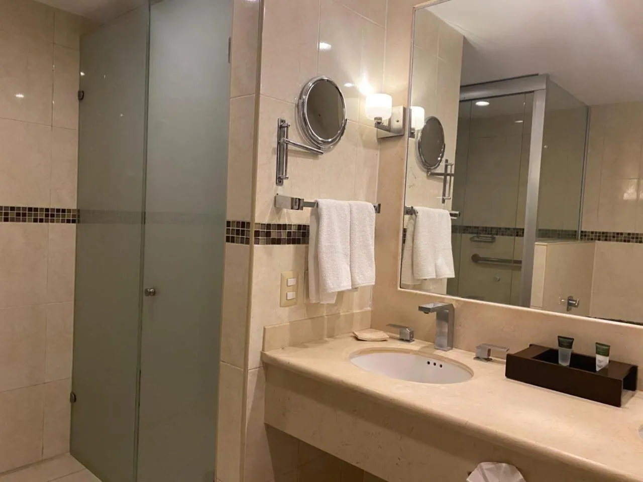 Bathroom in Astur Hotel & Residence