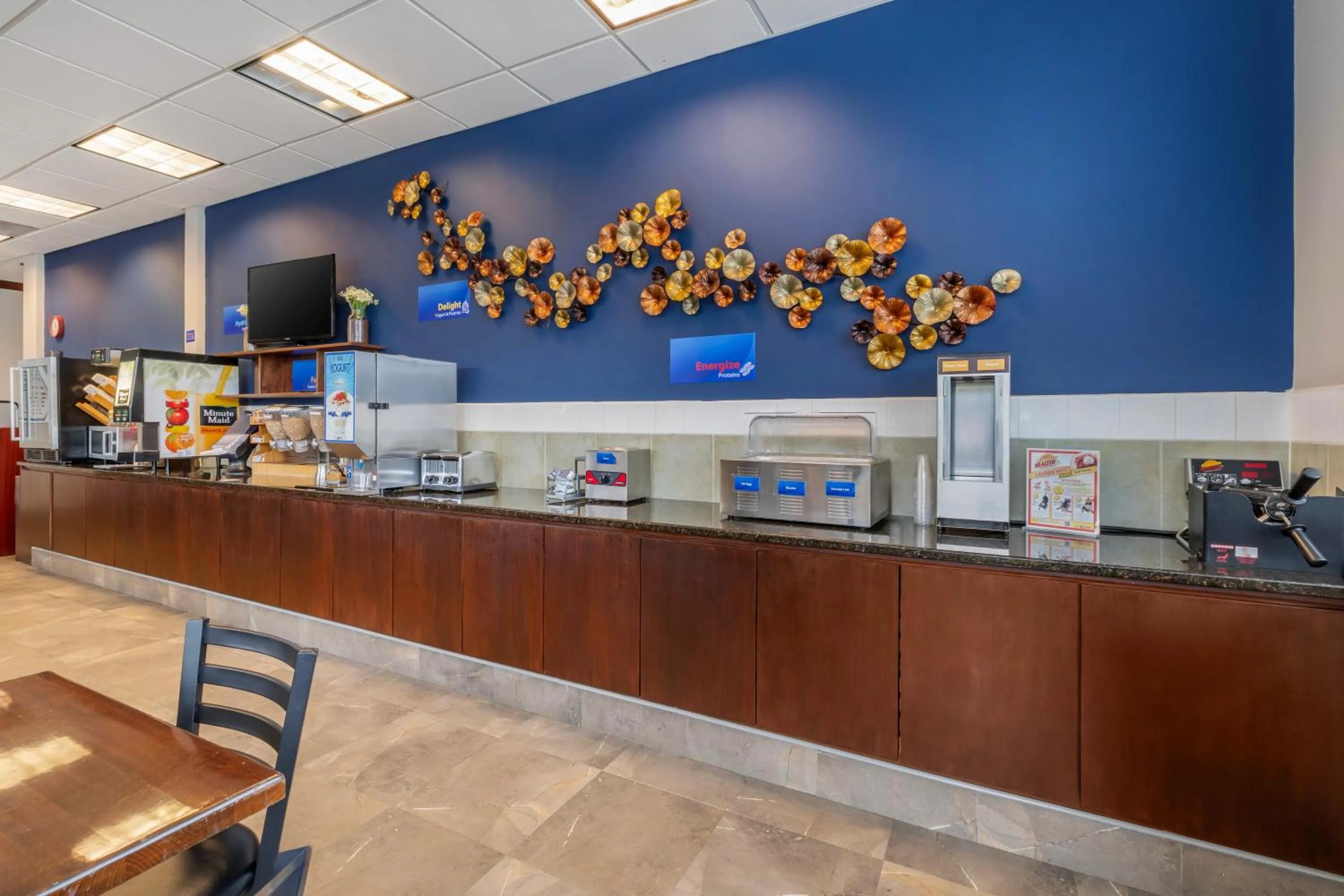 Breakfast in Best Western Acworth Inn