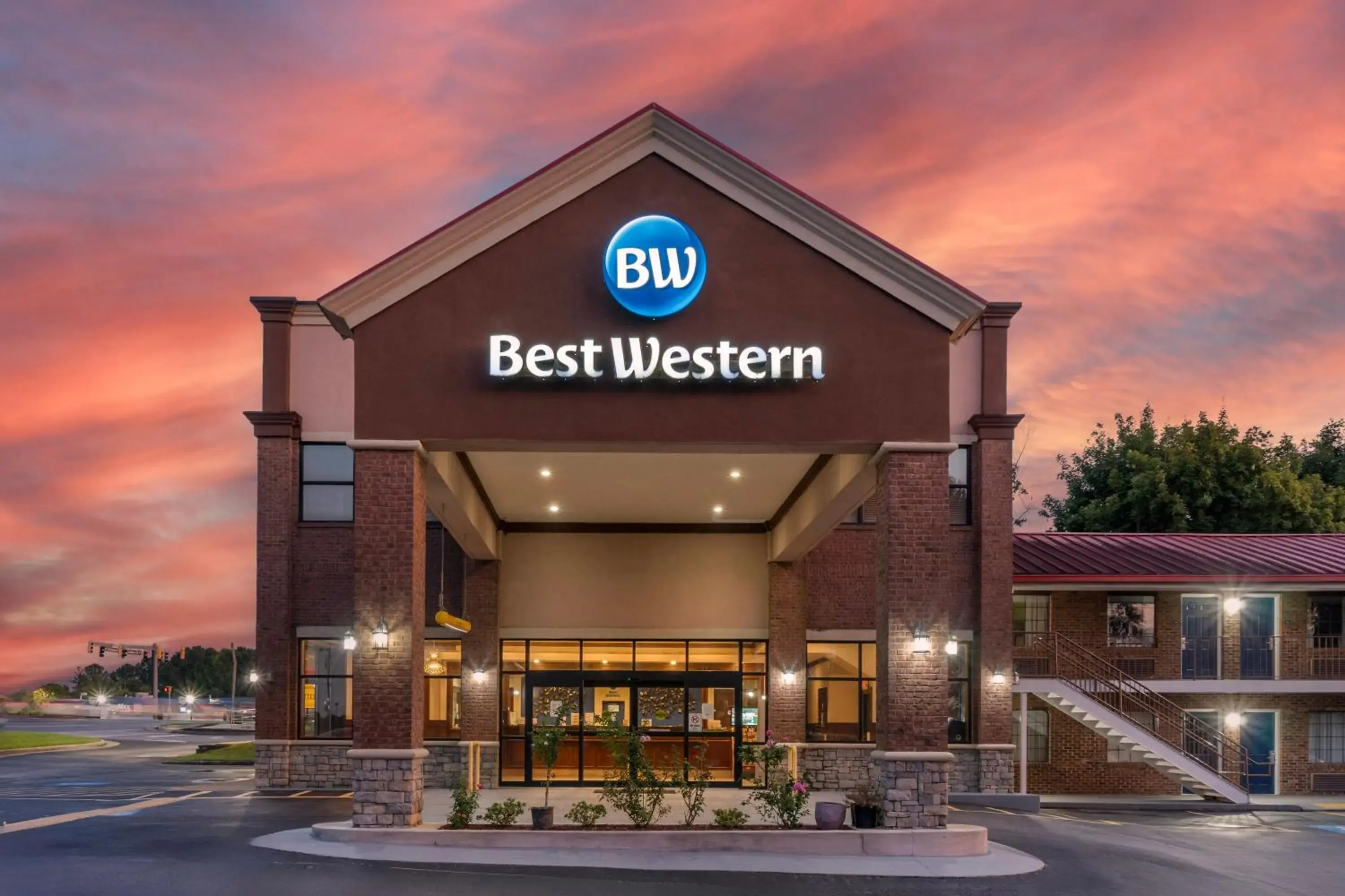 Property building in Best Western Acworth Inn Property building in Best Western Acworth Inn