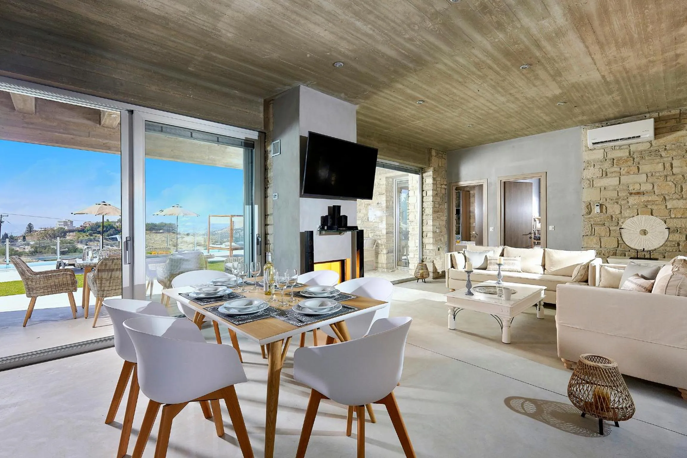 TV and multimedia in Kouros n' Kori Villas