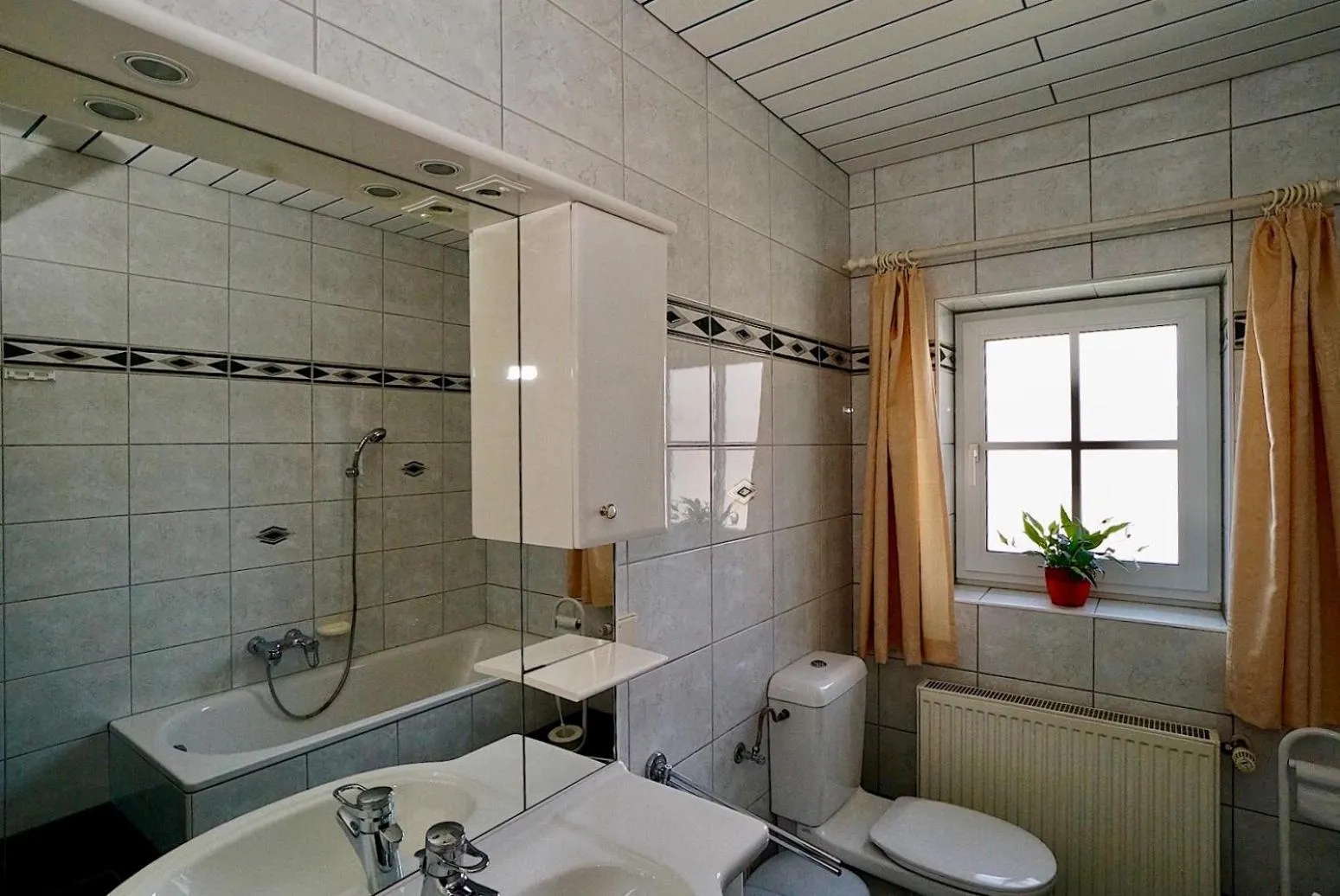 Bathroom in Ferienwohnungen Simonbauer