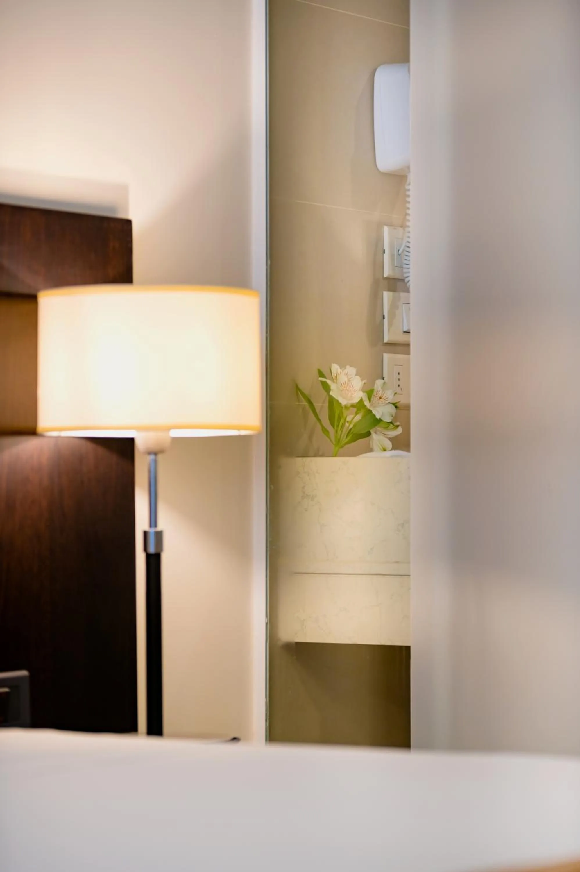 Photo of the whole room in After Hotel Montevideo