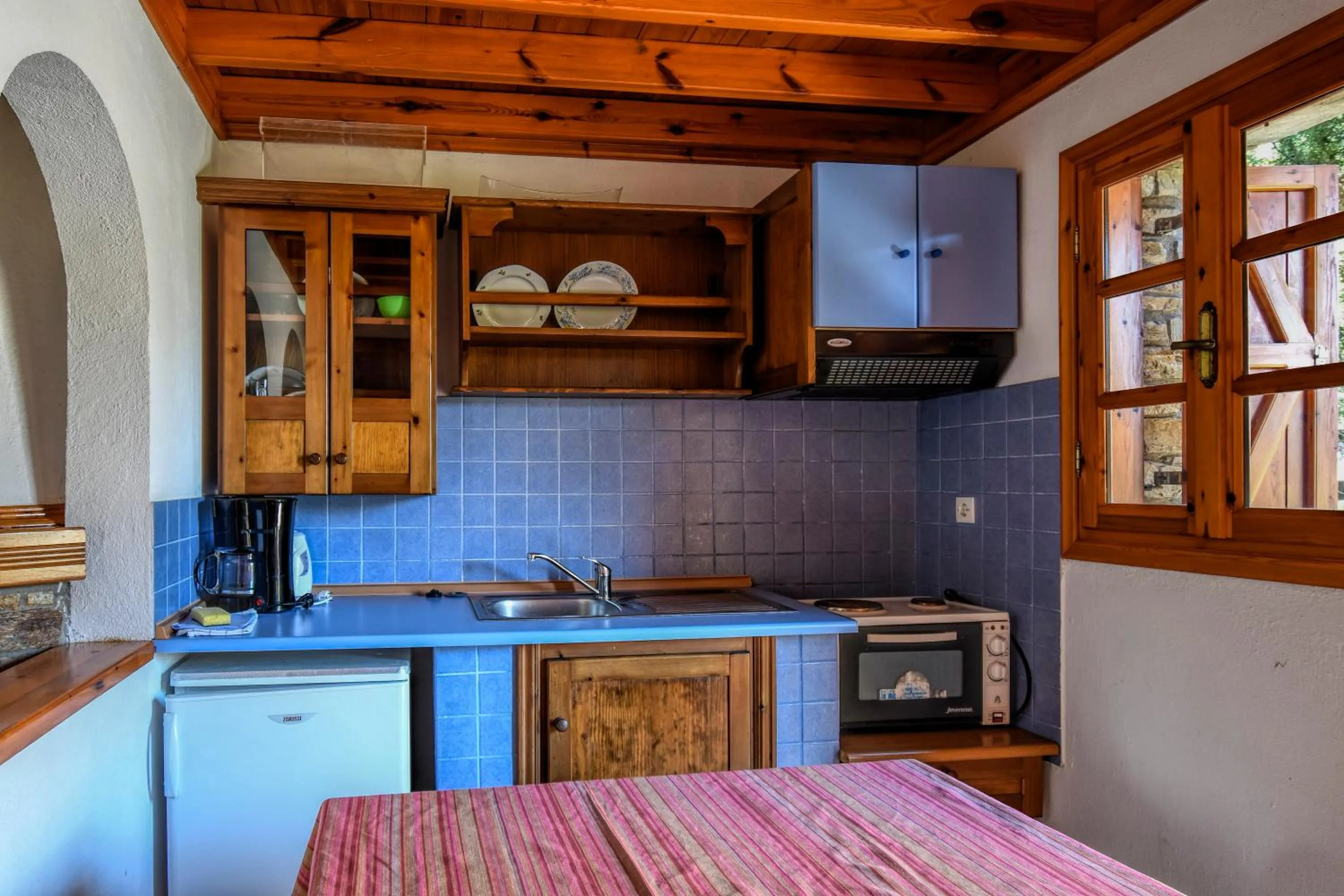 Kitchen or kitchenette in Alexis Villas