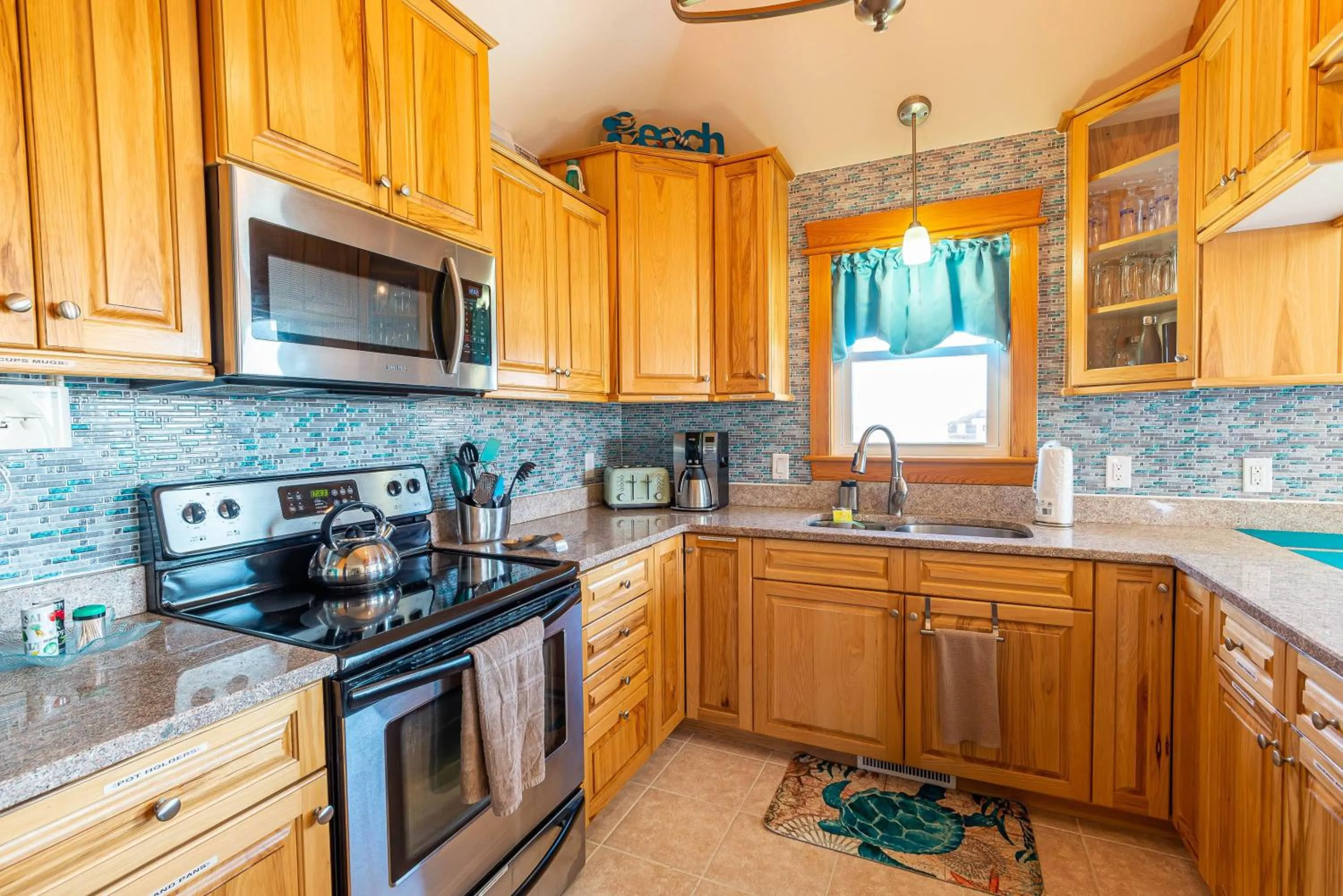 Everybody Loves...Sand, Sun & Fun - KDH MP 5.5, Ocean View, 100 Yds to Beach, Pool, Fire Pit, Flex Stays