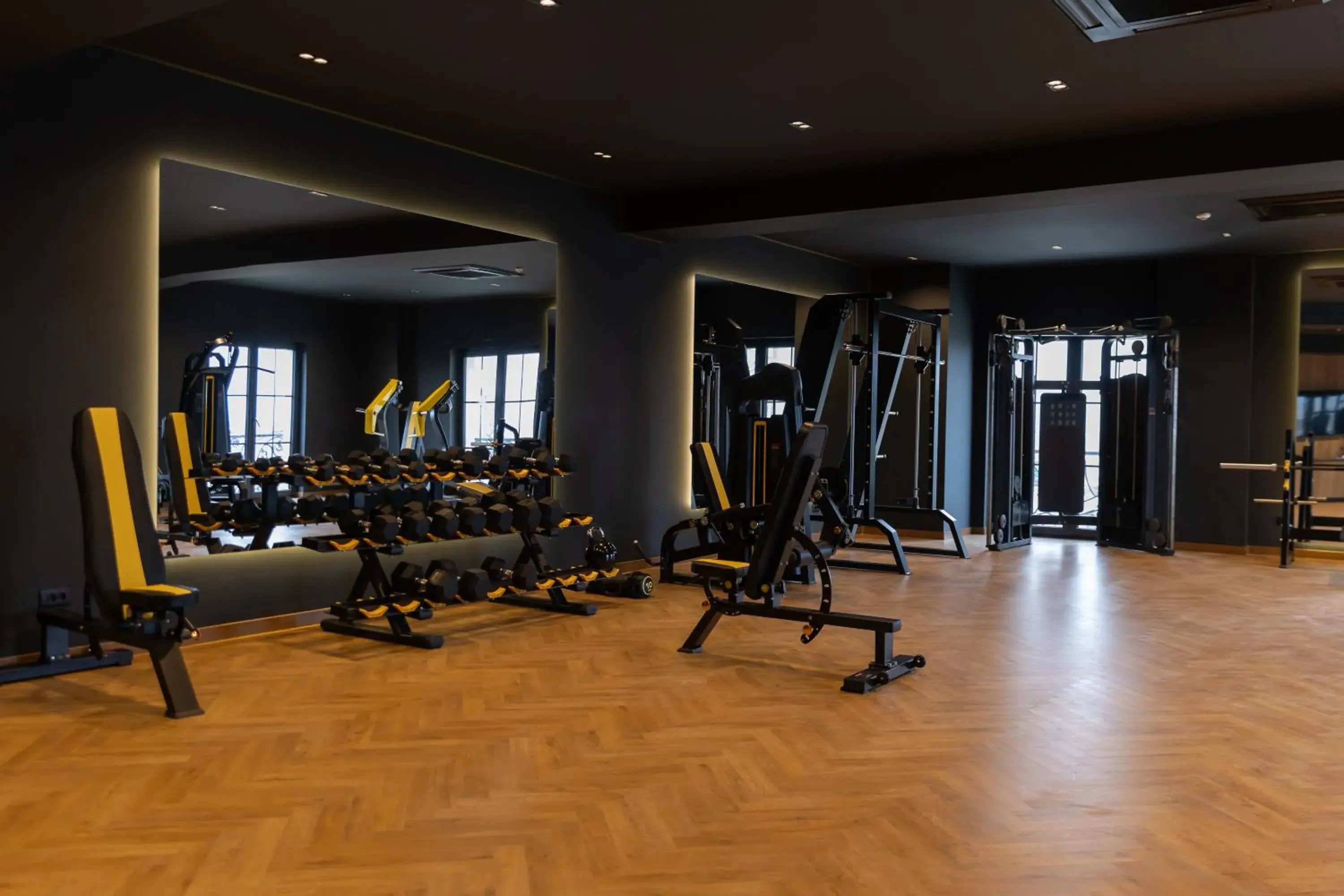 Fitness centre/facilities in Venus Hotel Fitness centre/facilities in Venus Hotel