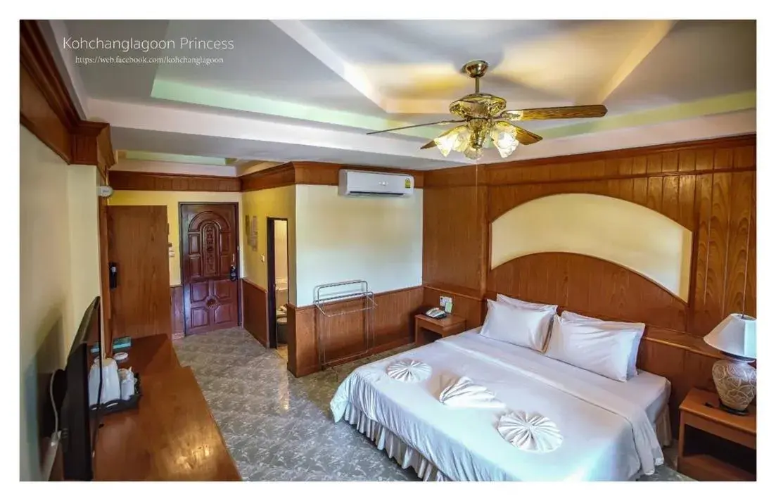 Superior Double Room in Koh Chang Lagoon Princess Superior Double Room in Koh Chang Lagoon Princess