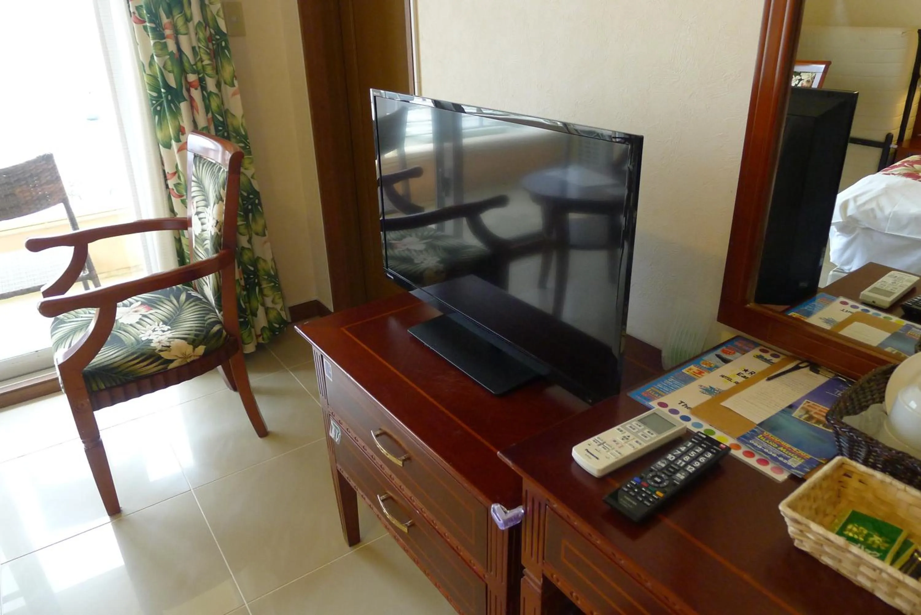 Photo of the whole room in Seaside Hotel The Beach