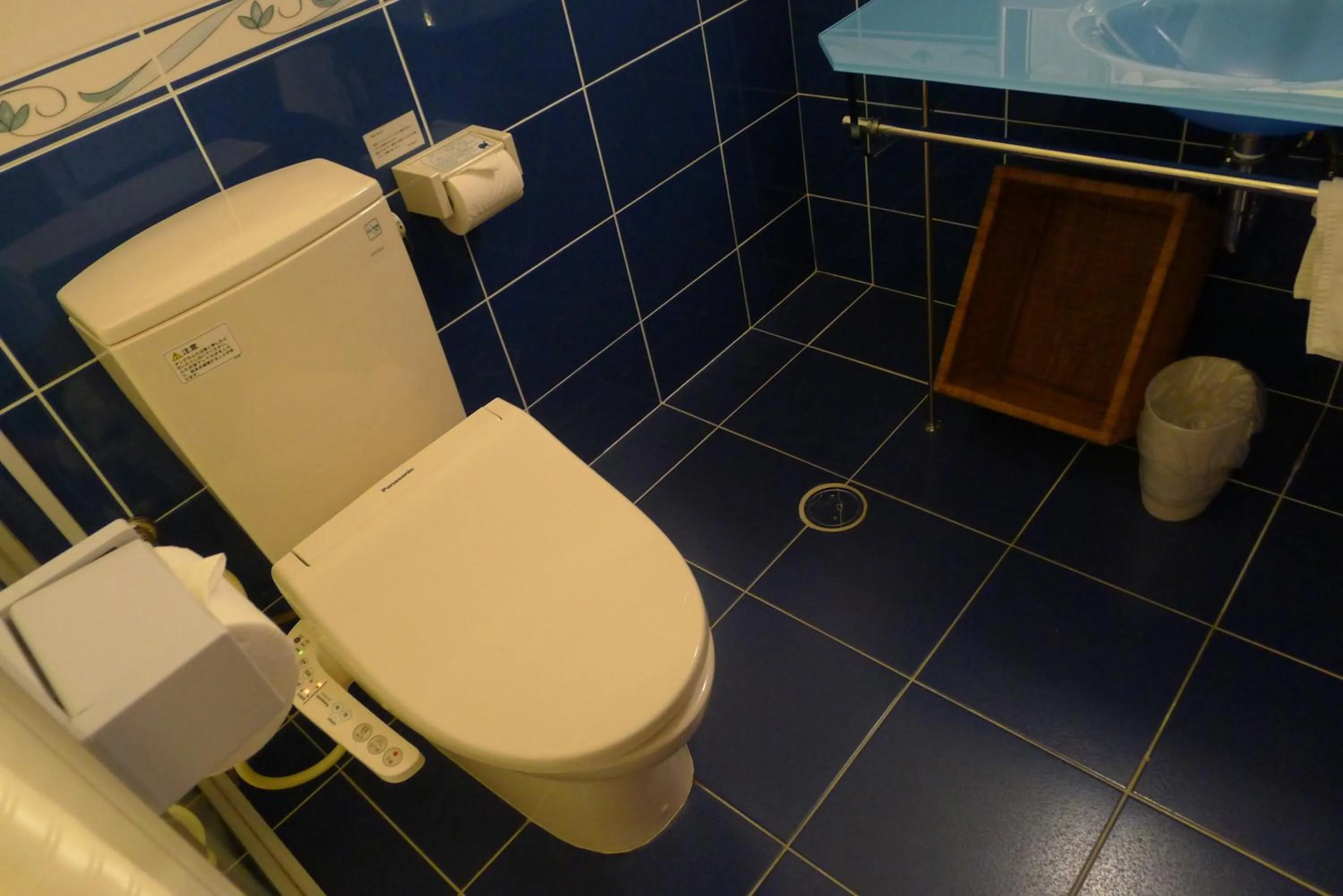 Bathroom in Seaside Hotel The Beach