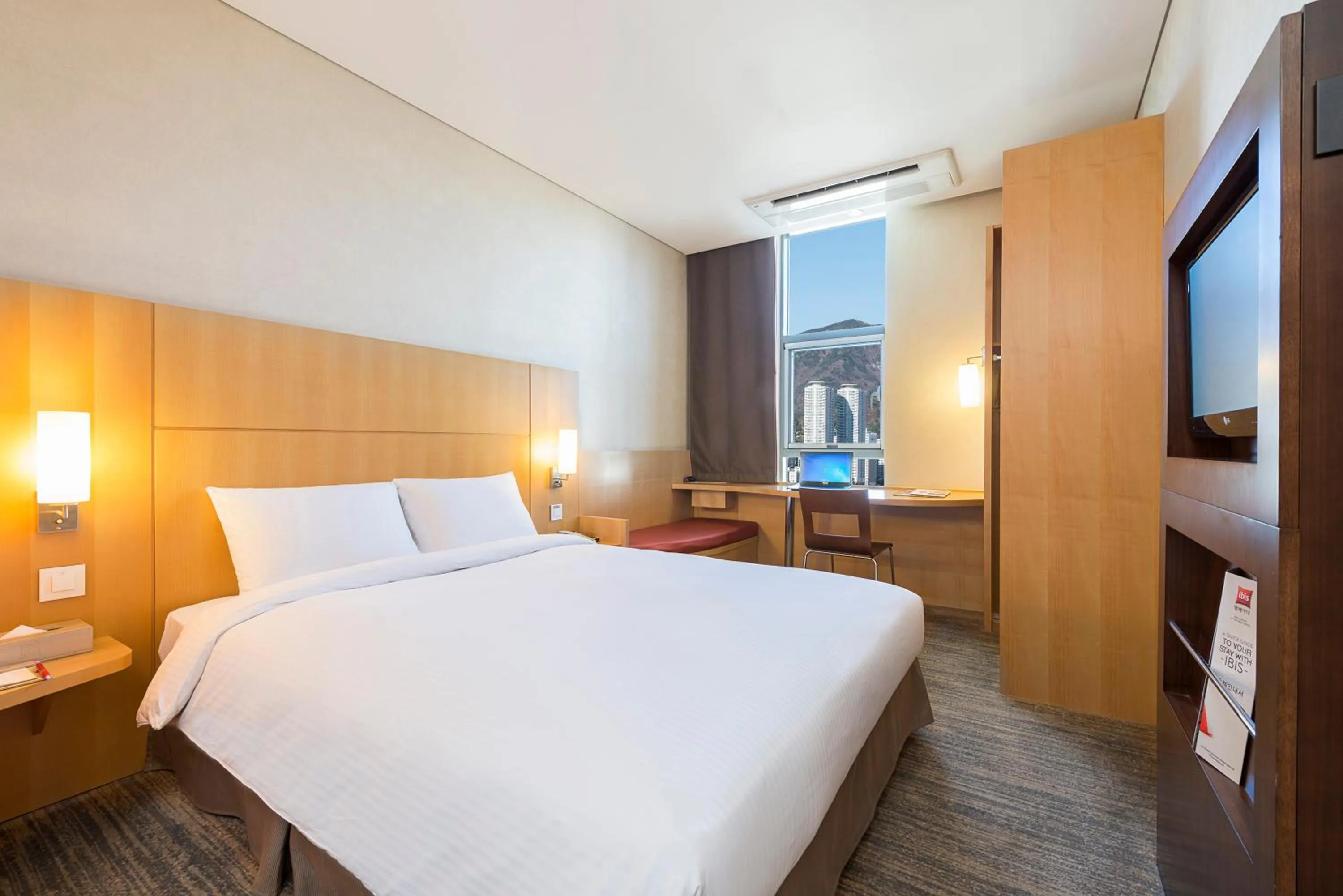 Bedroom in Ibis Ambassador Busan City Centre