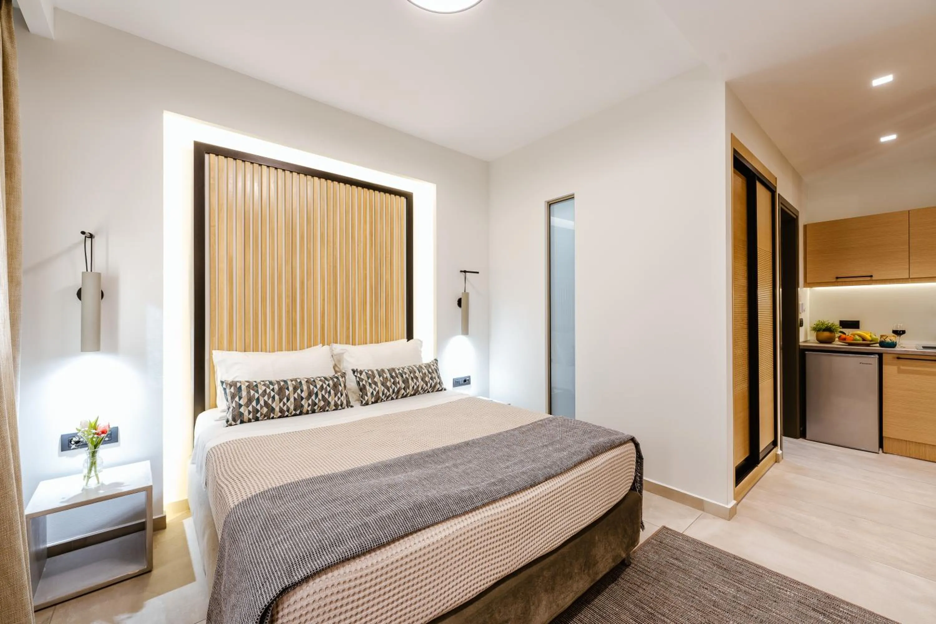 Photo of the whole room, Bed in Andrew's Luxury Residence