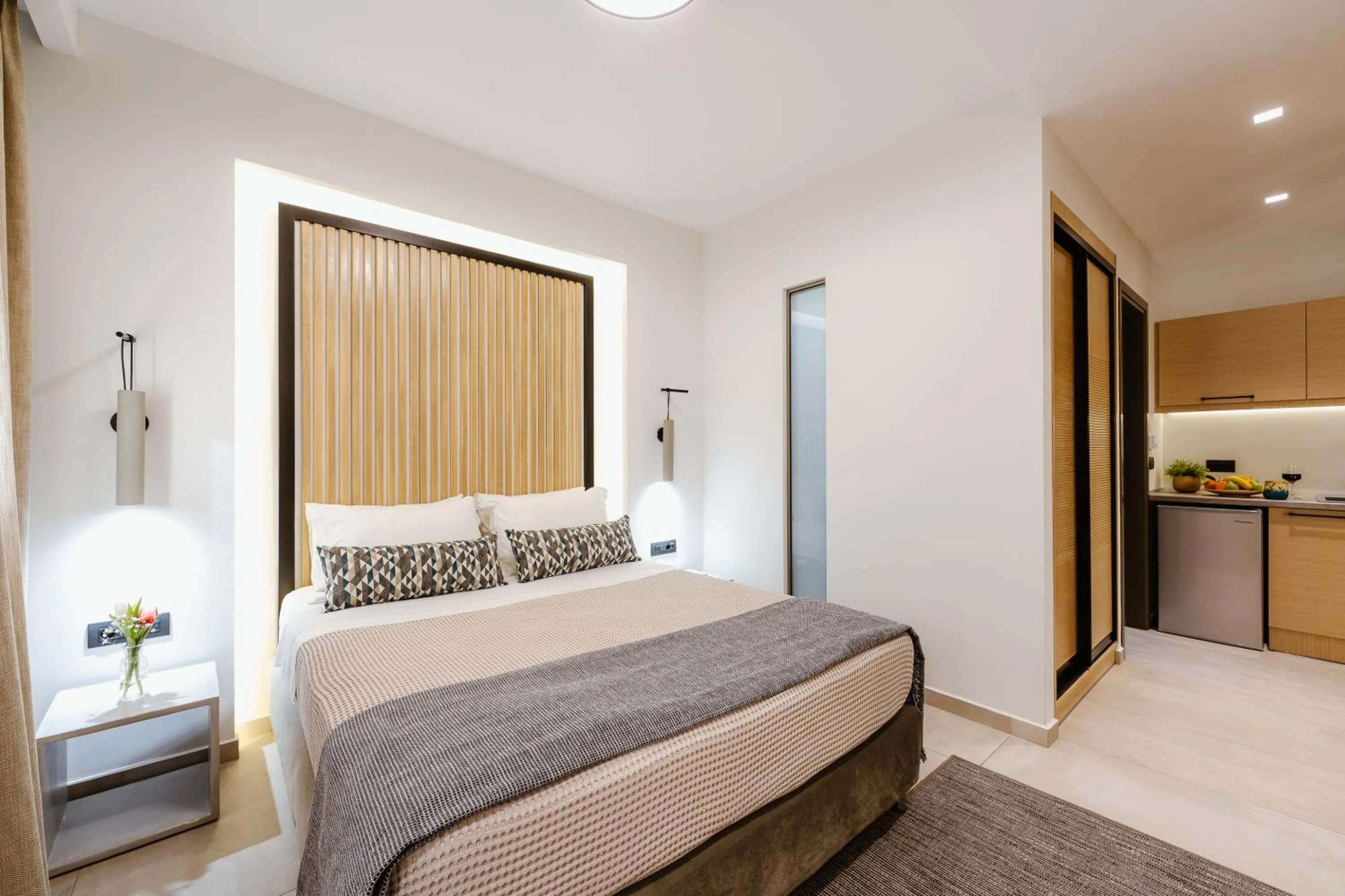 Photo of the whole room, Bed in Andrew's Luxury Residence