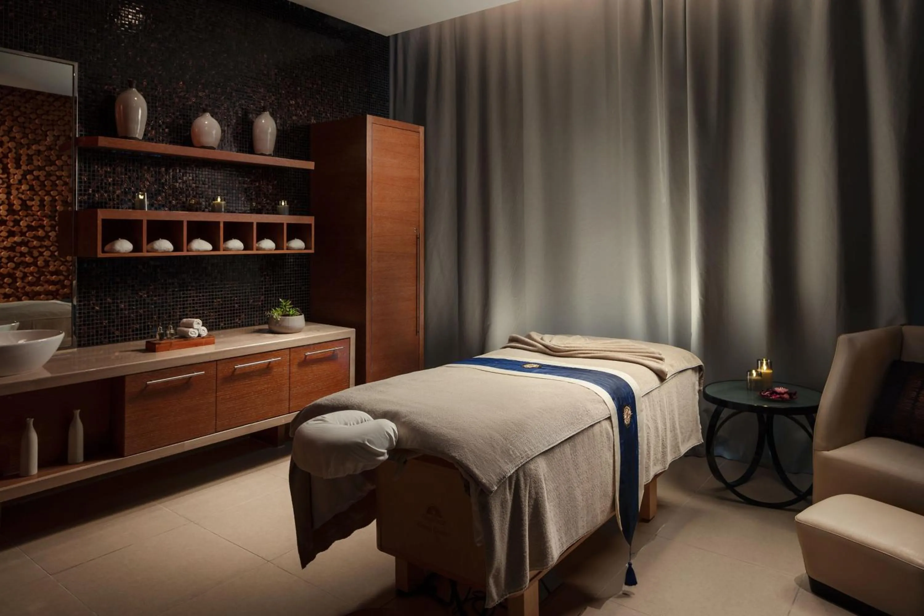 Spa and wellness centre/facilities, Bed in JW Marriott Absheron Baku Hotel