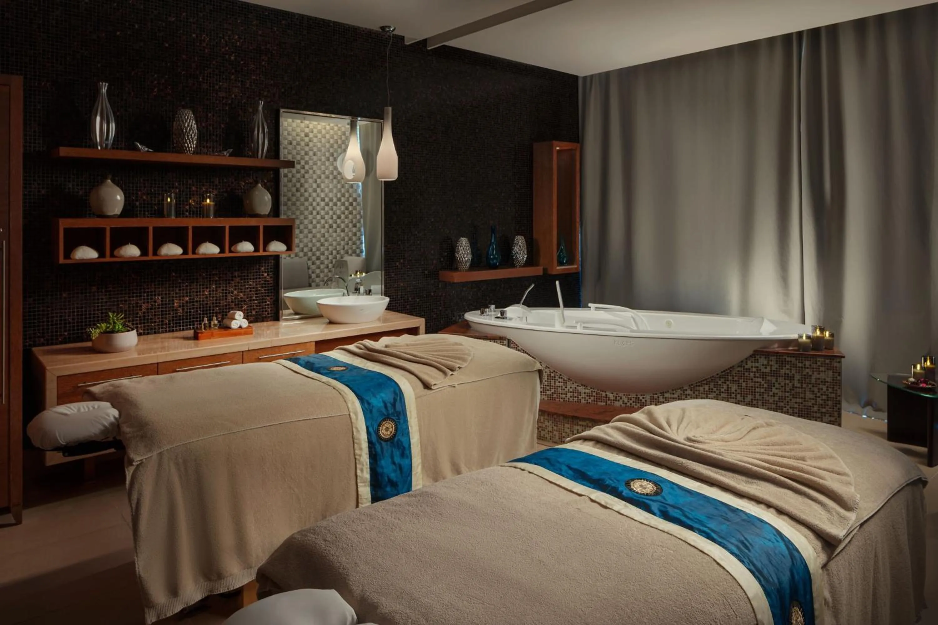 Spa and wellness centre/facilities, Bed in JW Marriott Absheron Baku Hotel