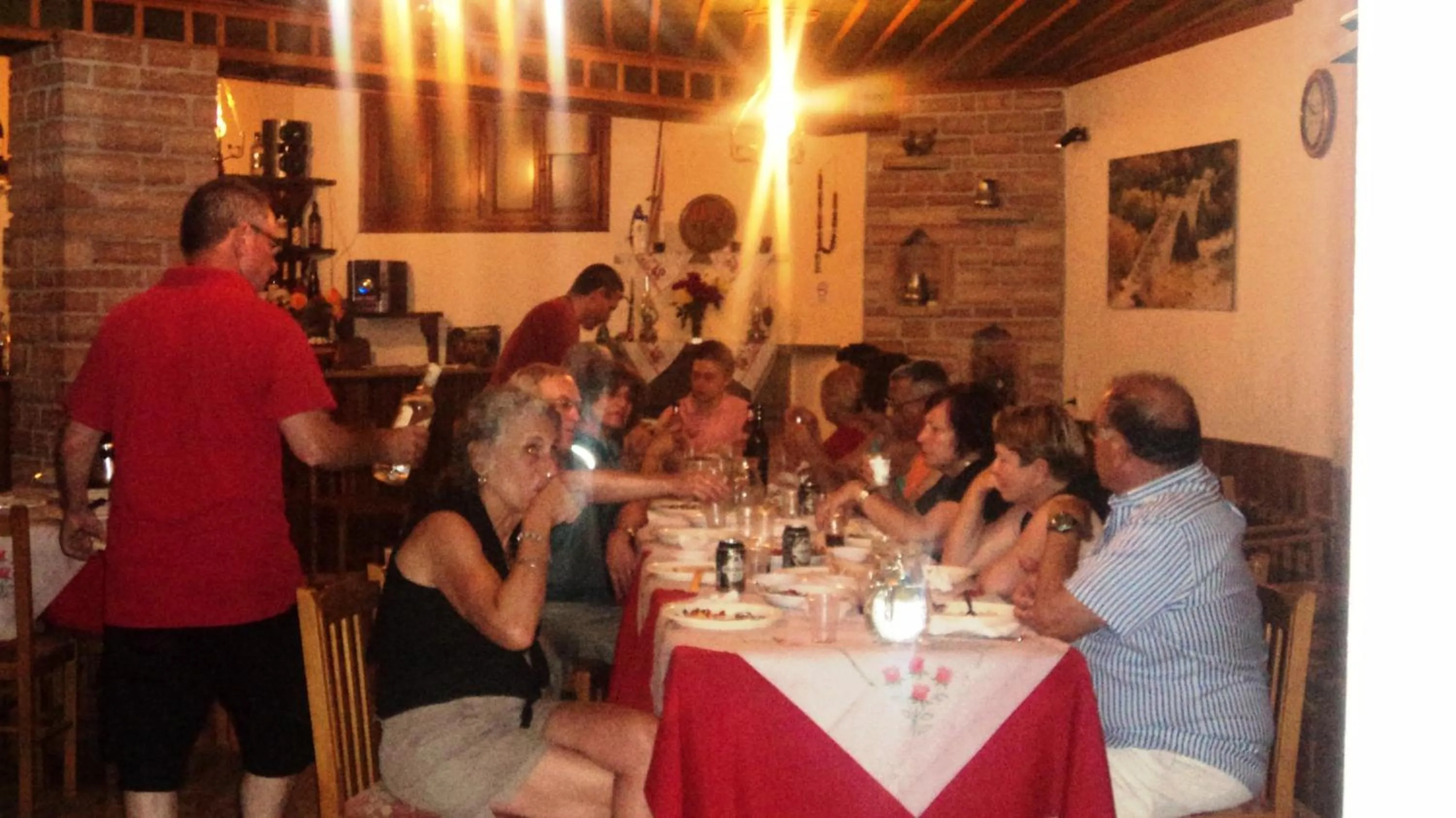 Restaurant/places to eat in Hotel Ladias