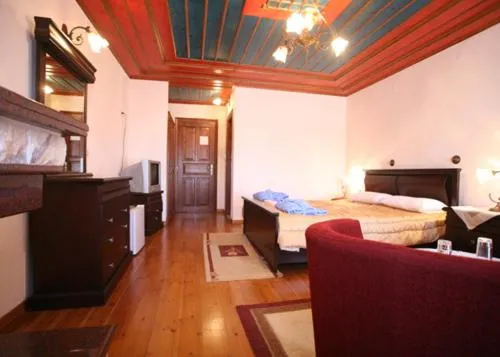 Photo of the whole room, Bed in Hotel Ladias