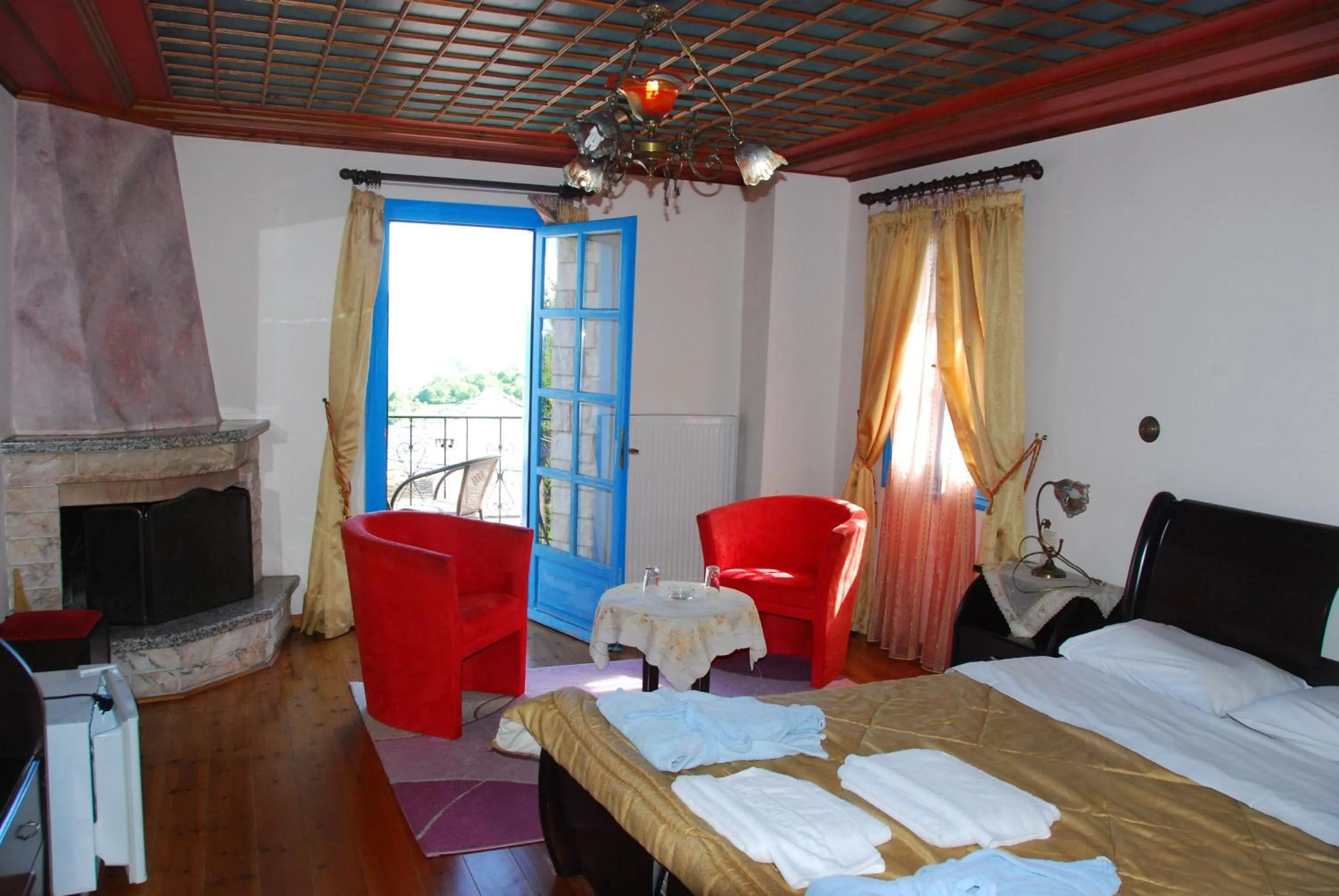 Photo of the whole room, Bed in Hotel Ladias